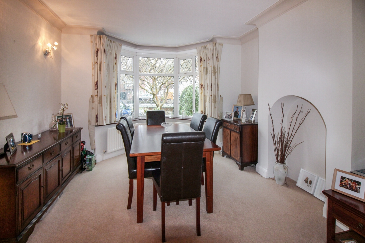 4 bedroom semi detached house SSTC in Solihull - photograph 5.