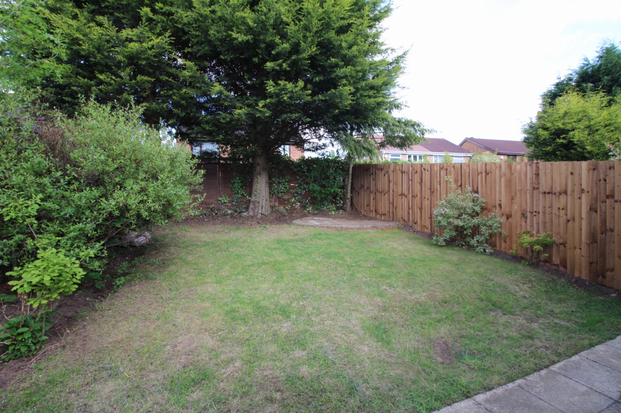 2 bedroom semi detached house SSTC in Birmingham - photograph 6.