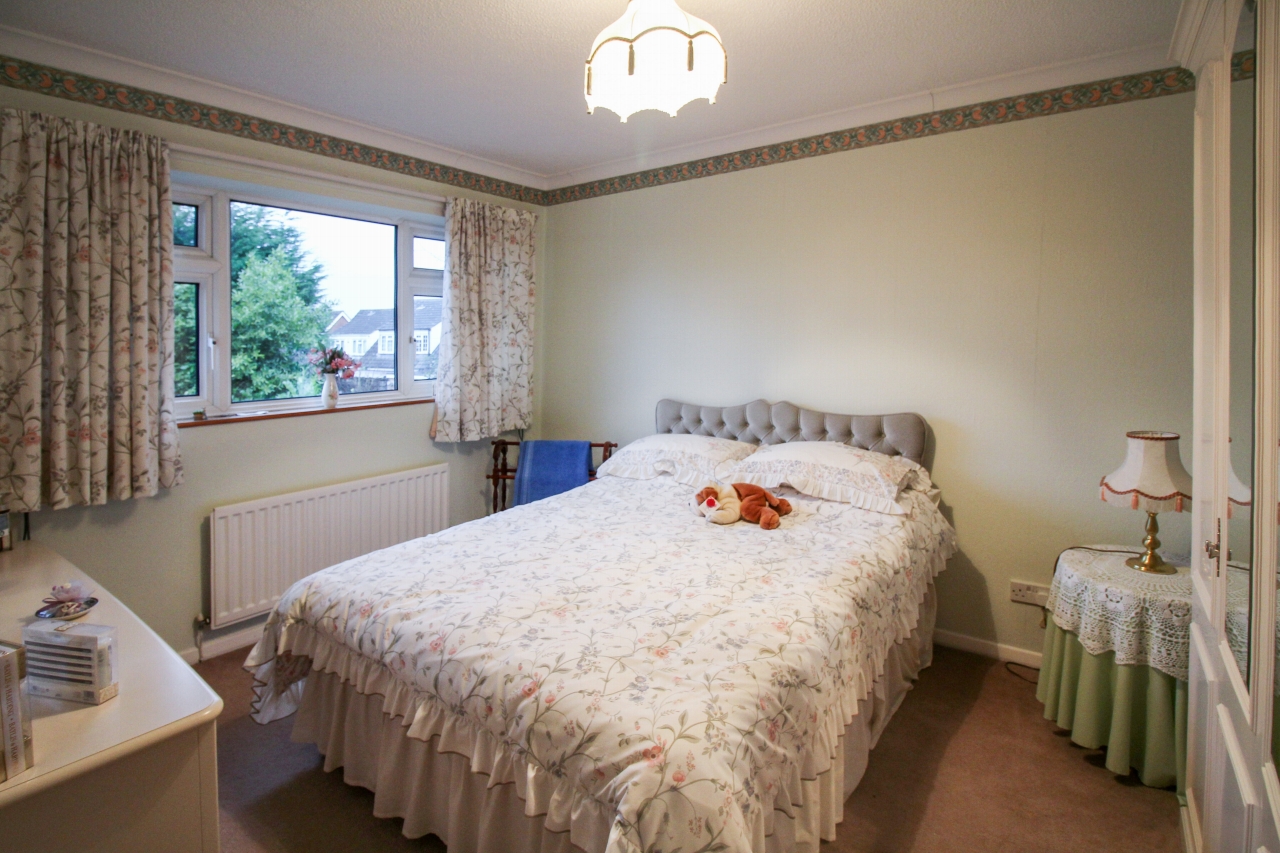 3 bedroom end terraced house SSTC in Solihull - photograph 6.