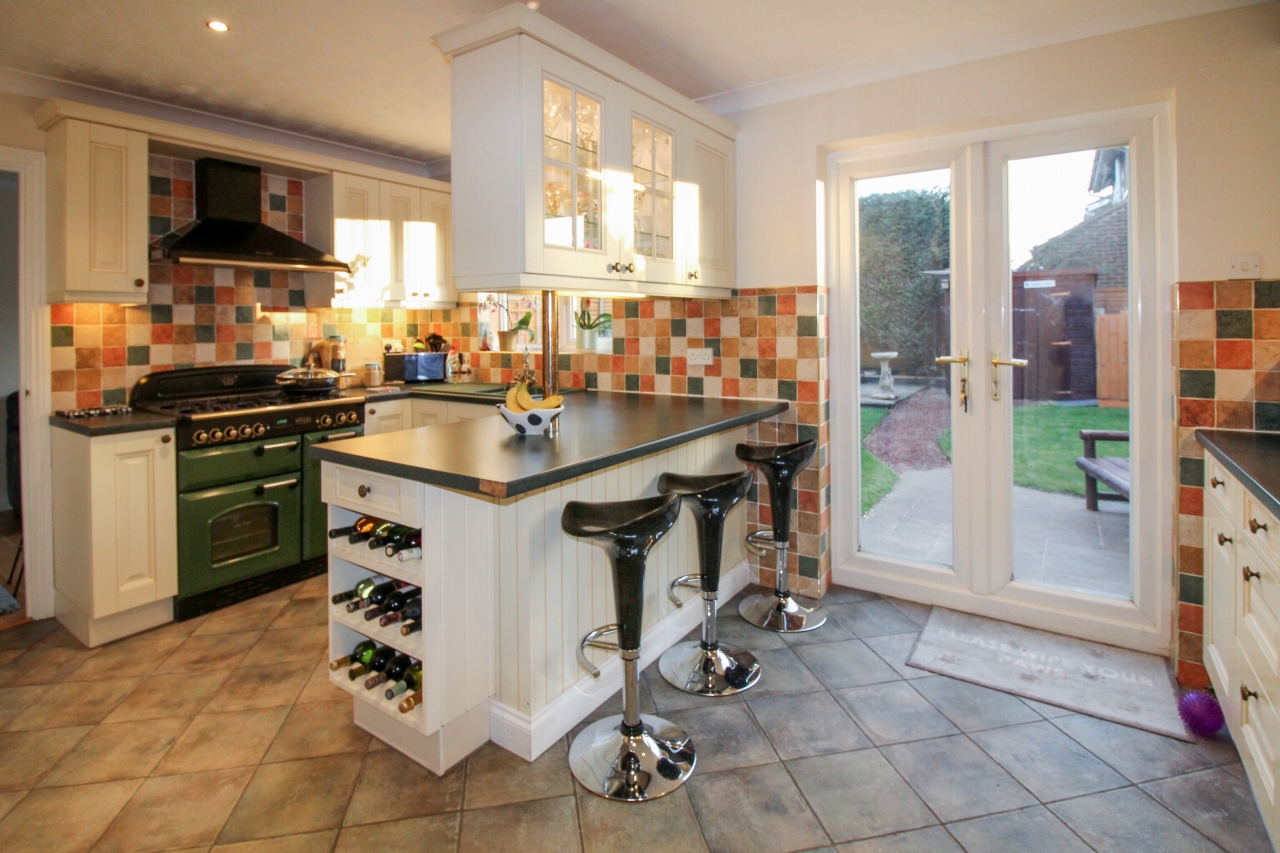 4 bedroom detached house SSTC in Solihull - photograph 2.