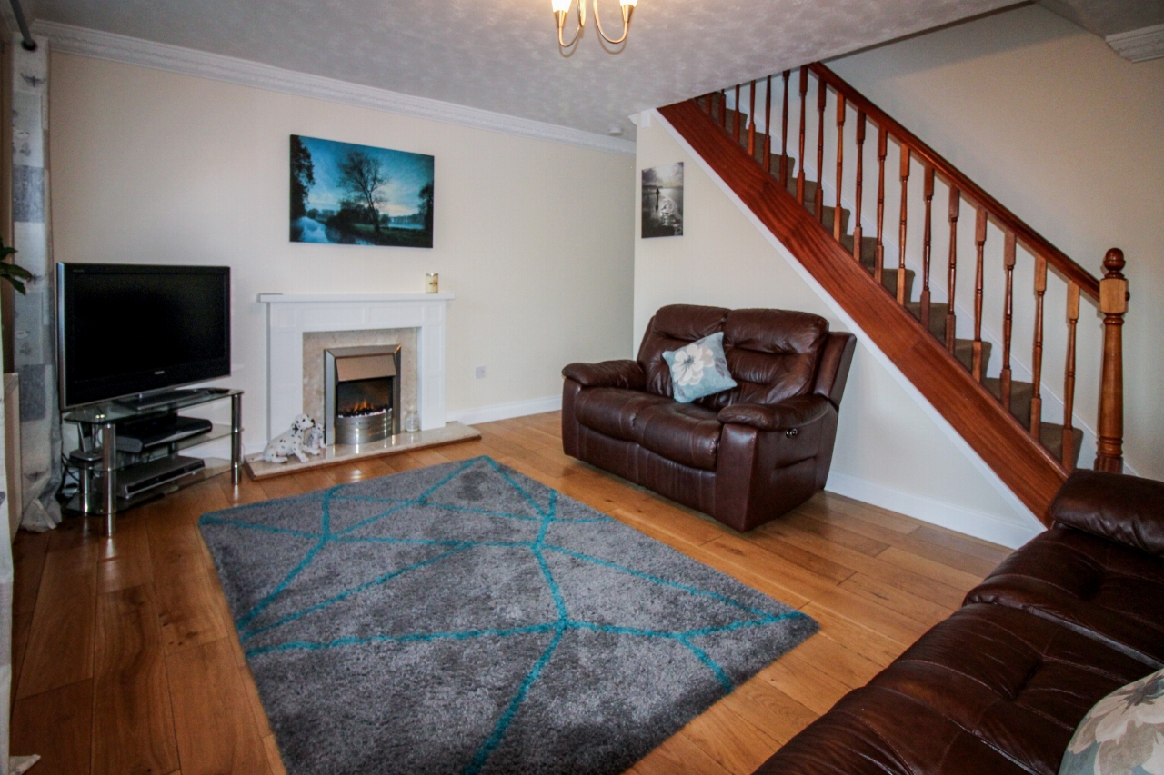 4 bedroom detached house SSTC in Solihull - photograph 5.