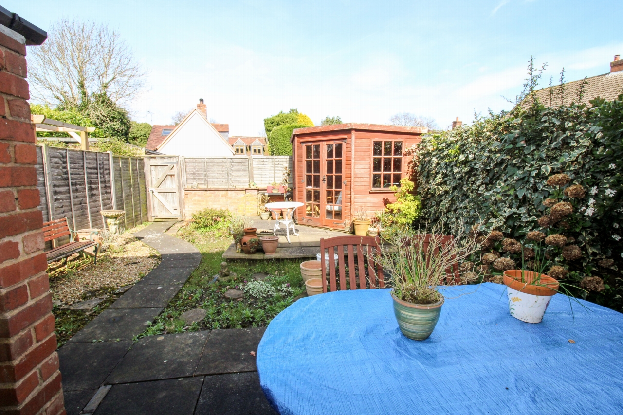 3 bedroom semi detached house SSTC in Solihull - photograph 9.