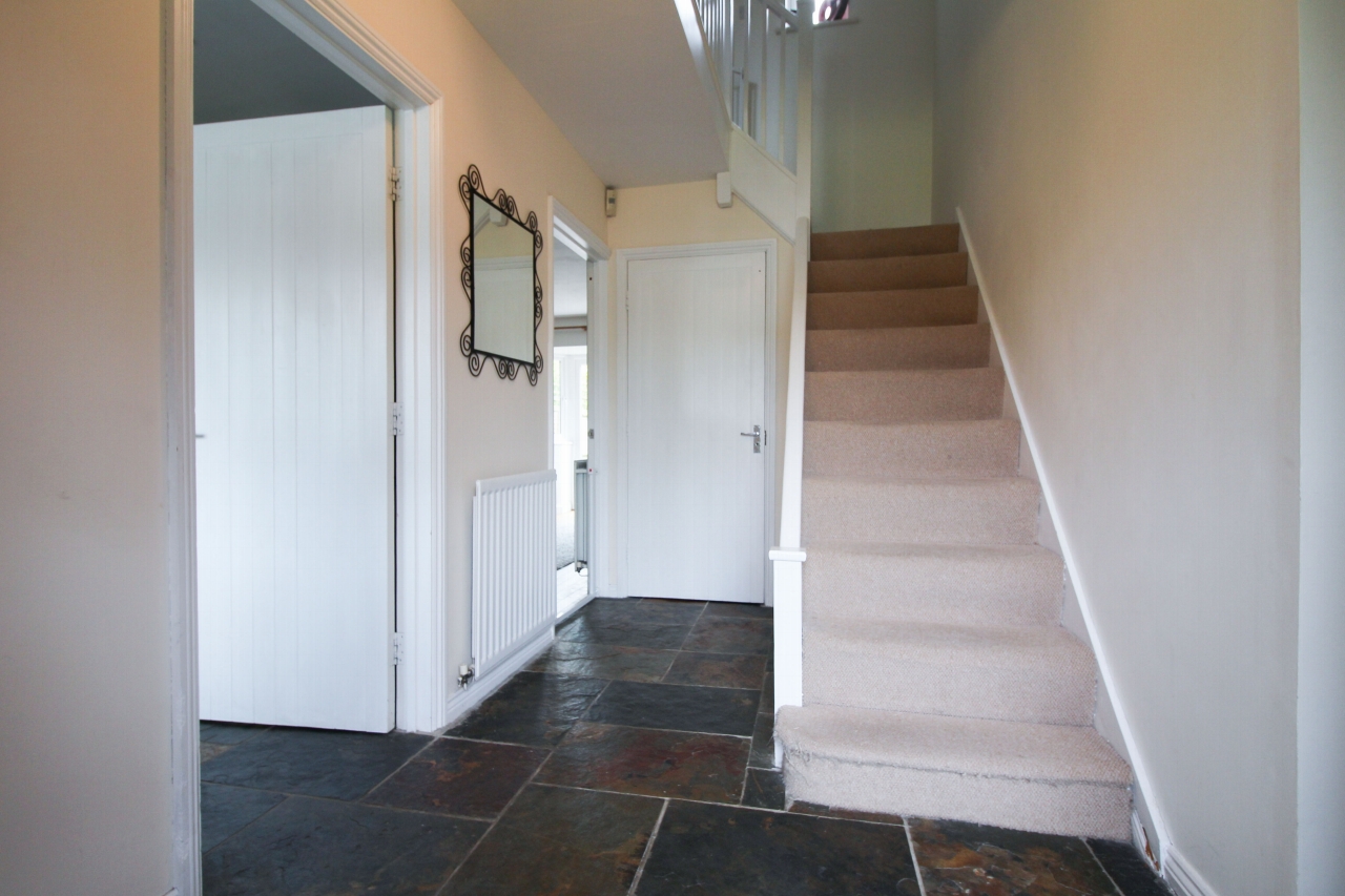 3 bedroom end terraced house SSTC in Solihull - photograph 2.