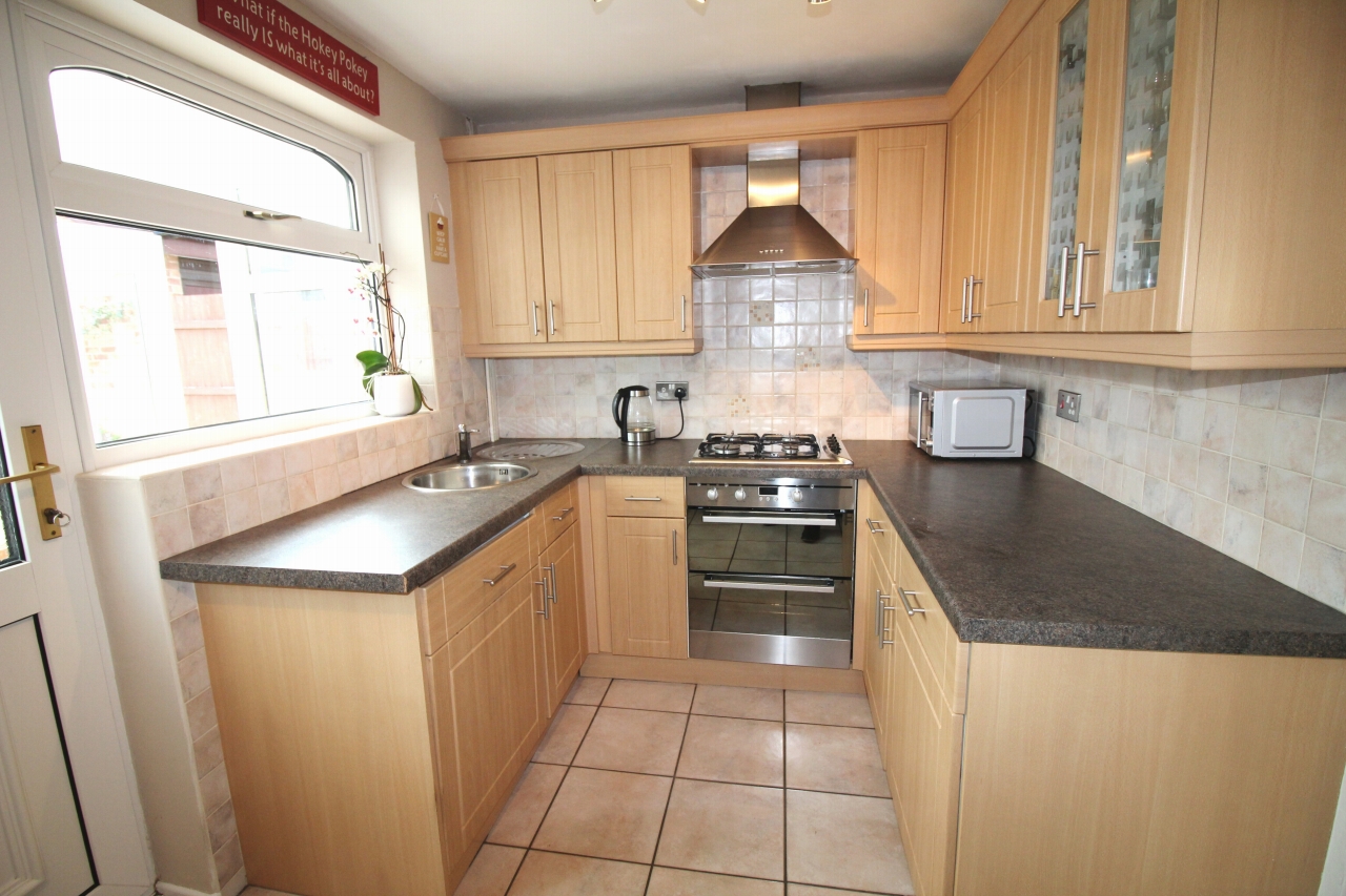 2 bedroom semi detached house SSTC in Solihull - photograph 11.