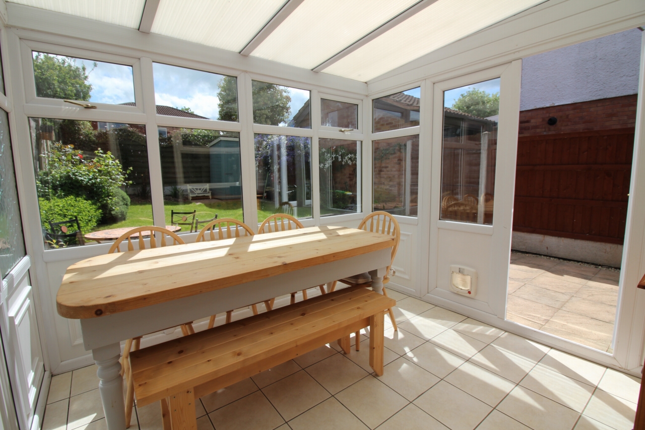 2 bedroom semi detached house SSTC in Solihull - photograph 4.