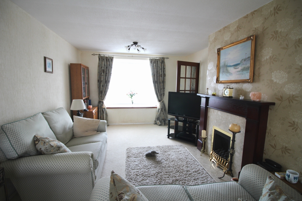 2 bedroom mid terraced house SSTC in Solihull - photograph 2.