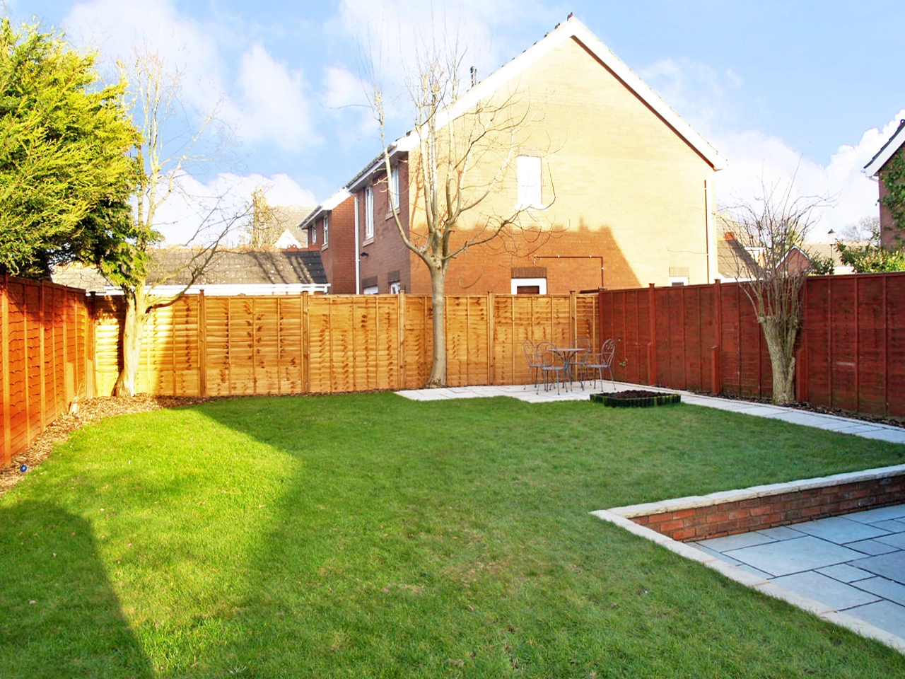 3 bedroom semi detached house SSTC in Solihull - photograph 4.