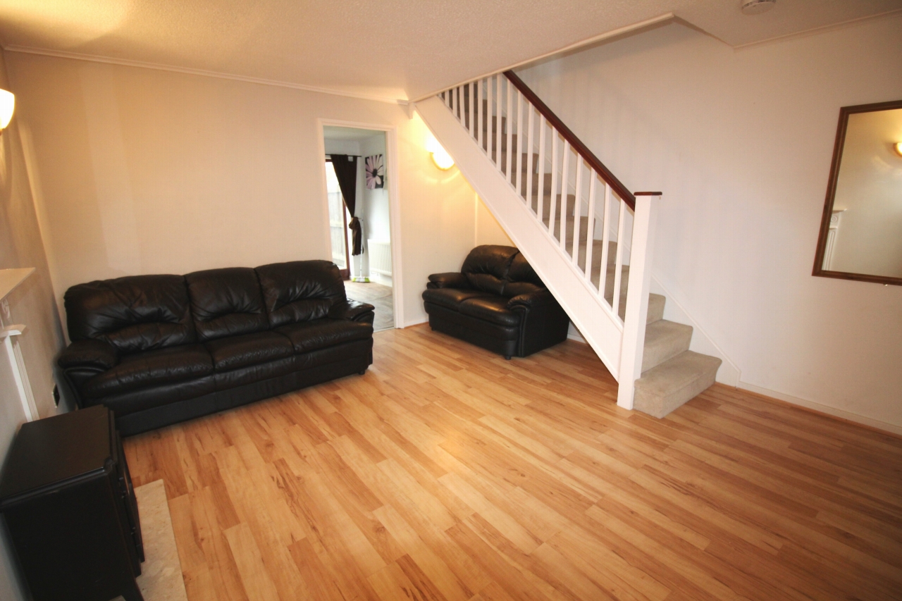 2 bedroom end terraced house SSTC in Birmingham - photograph 2.