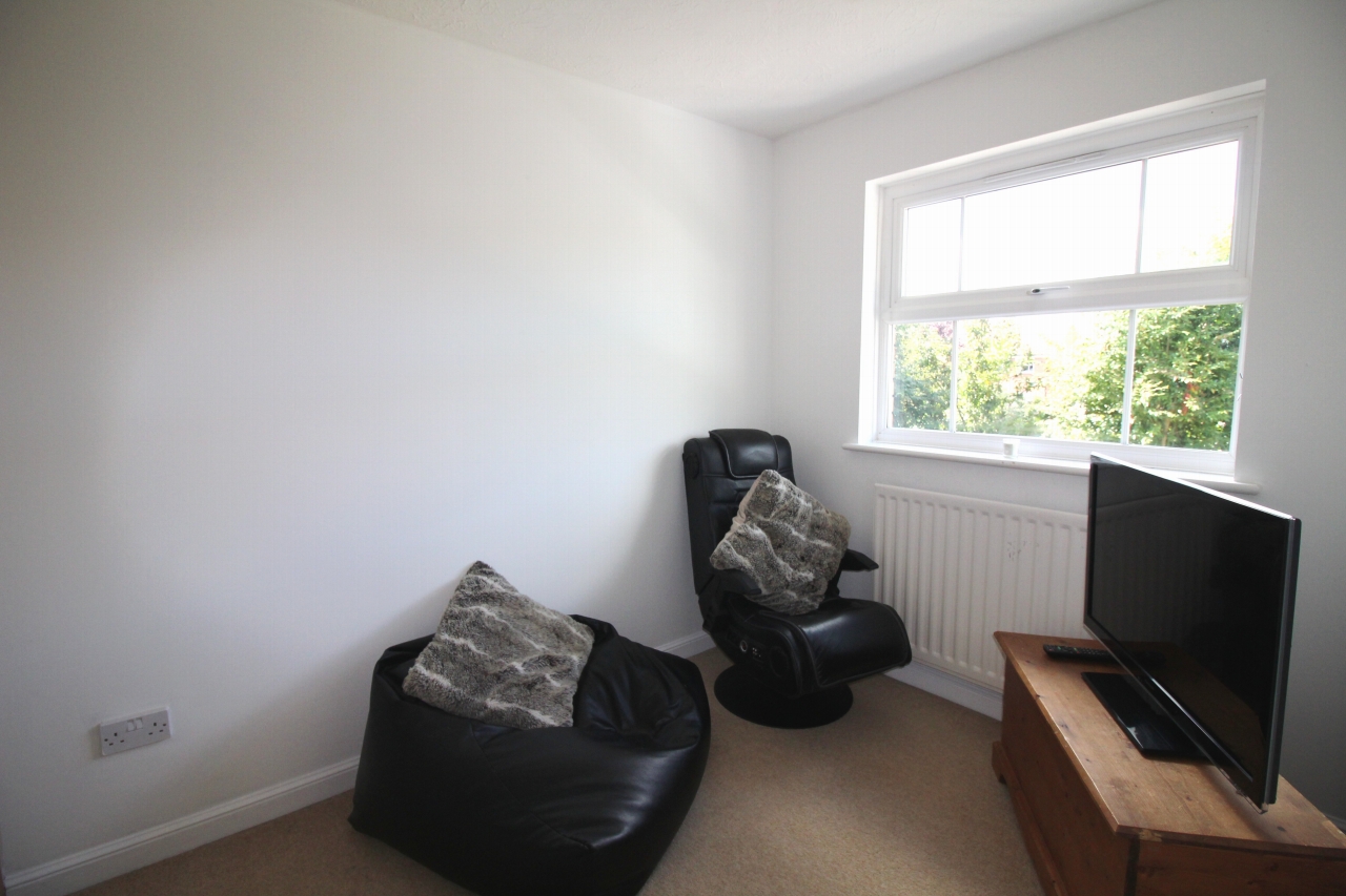 3 bedroom mid terraced house Application Made in Solihull - photograph 13.
