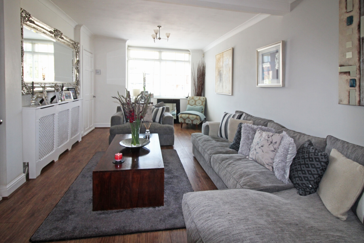 3 bedroom end terraced house SSTC in Solihull - photograph 10.