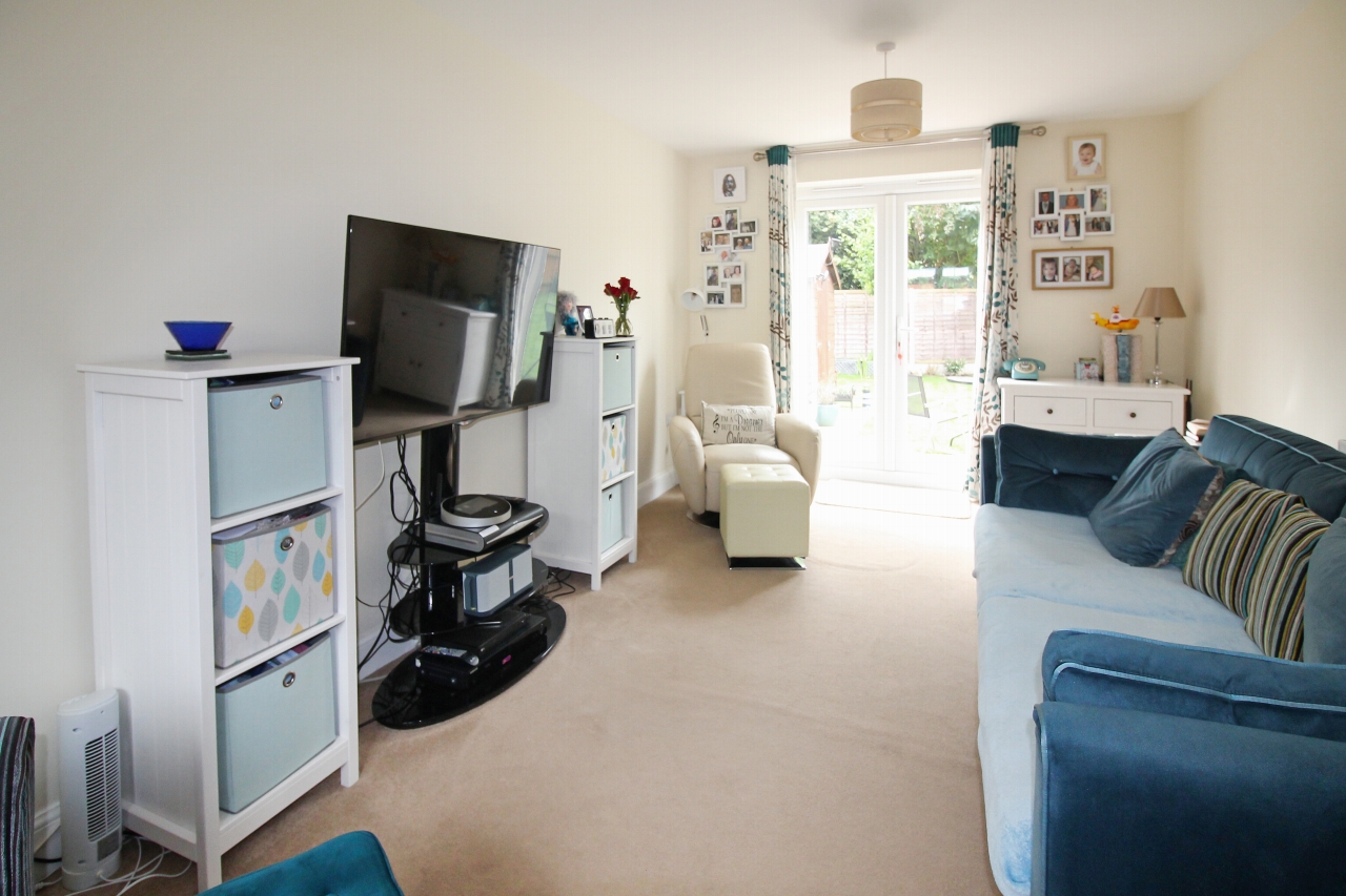 3 bedroom detached house SSTC in Solihull - photograph 2.