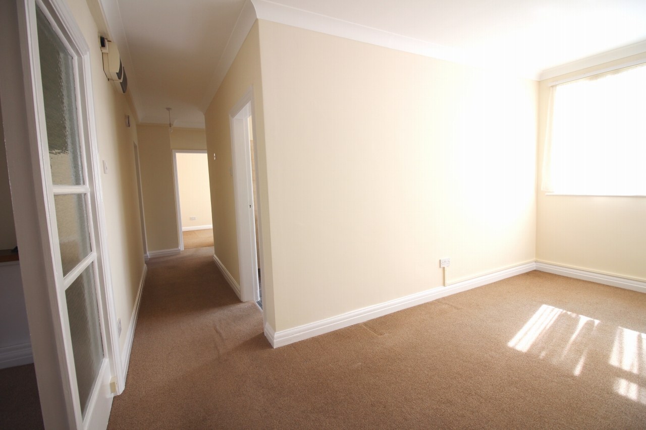 2 bedroom ground floor apartment SSTC in Solihull - photograph 8.