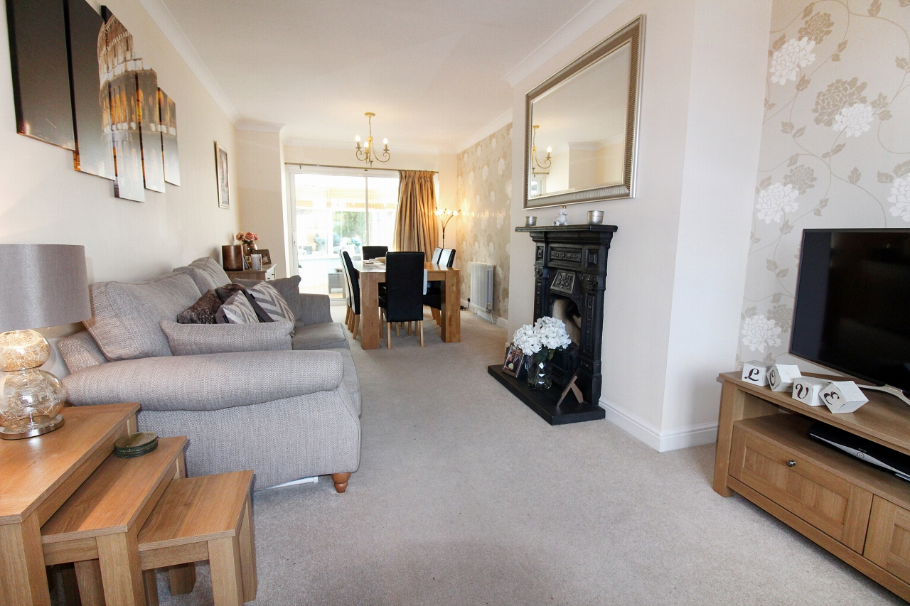 3 bedroom semi detached house SSTC in Solihull - photograph 3.