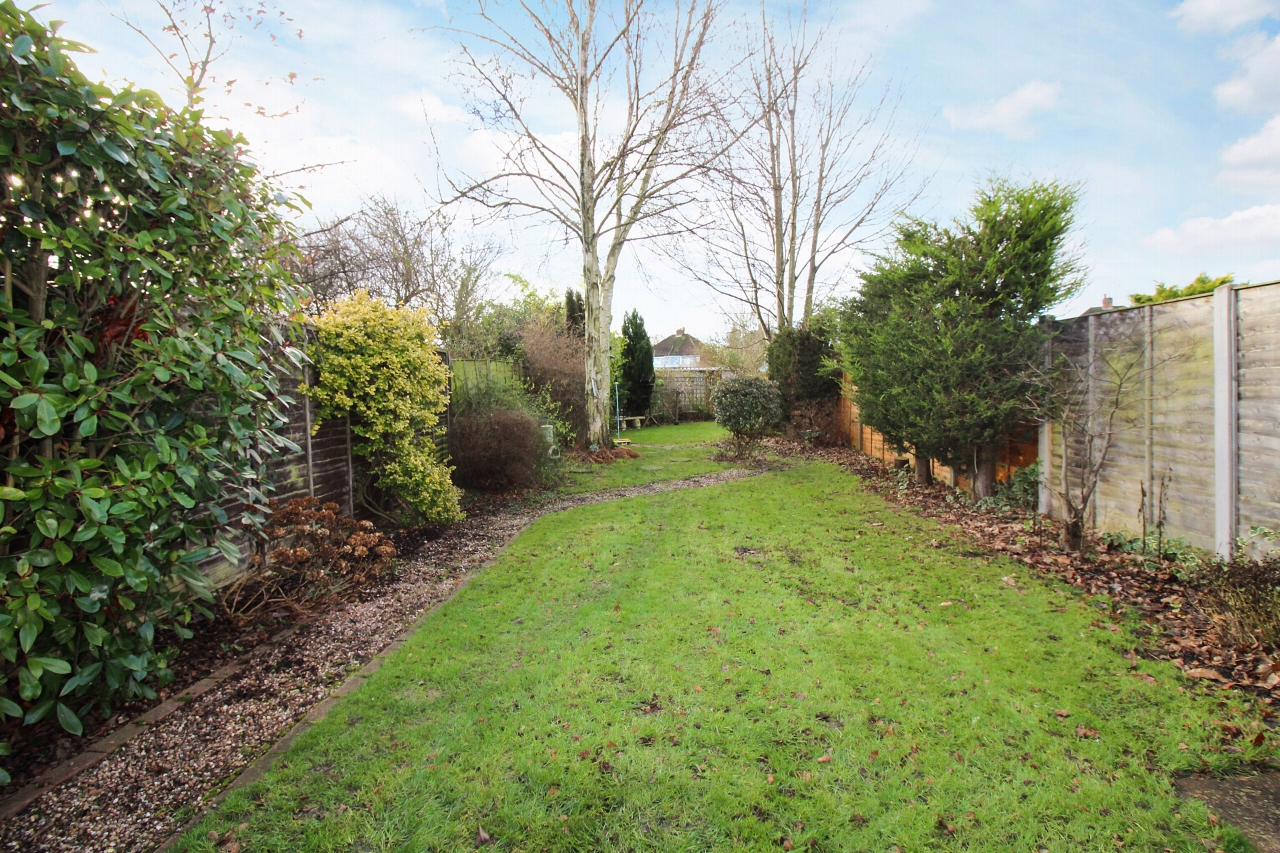 3 bedroom semi detached house SSTC in Solihull - photograph 8.