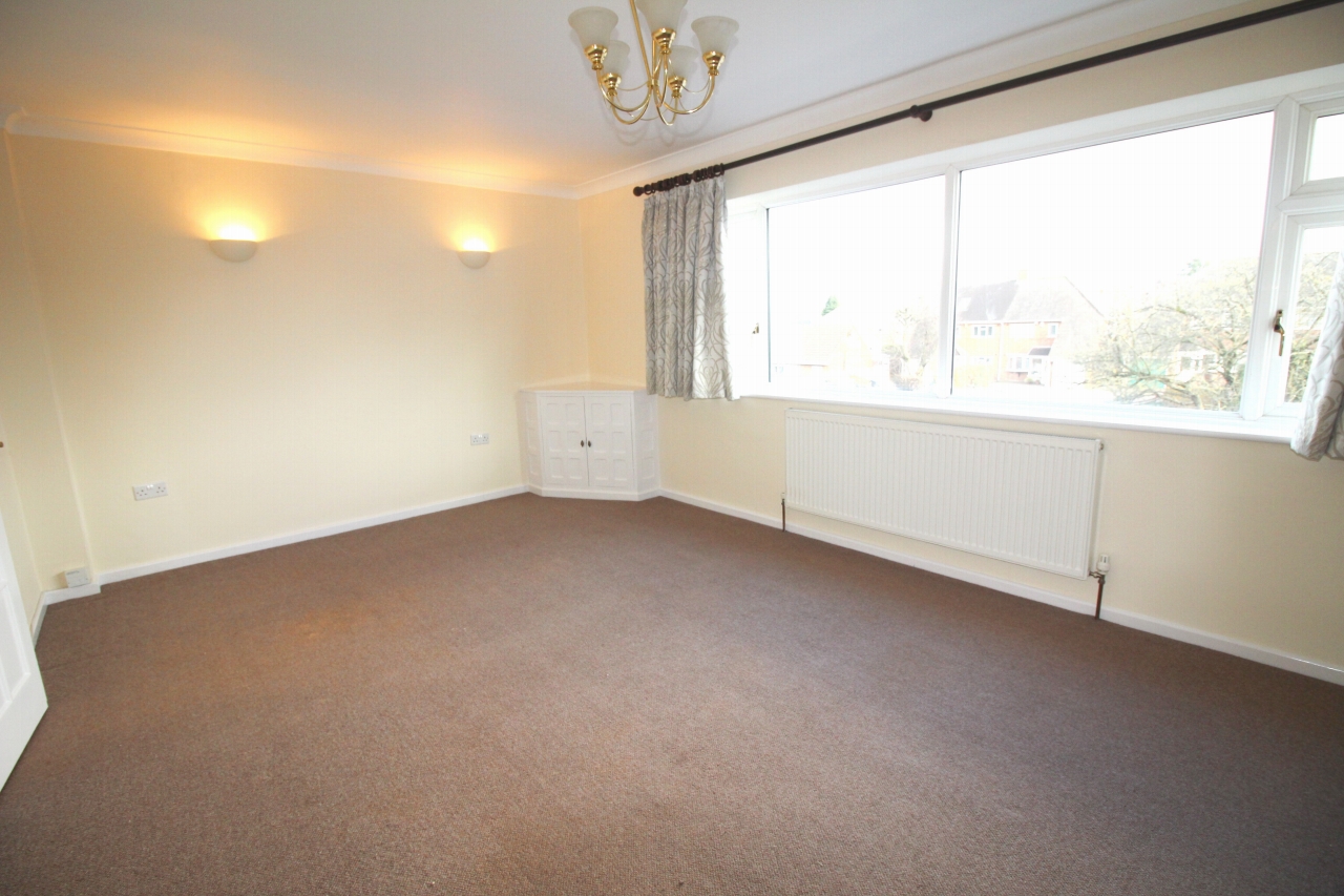 3 bedroom first floor apartment Application Made in Solihull - photograph 3.