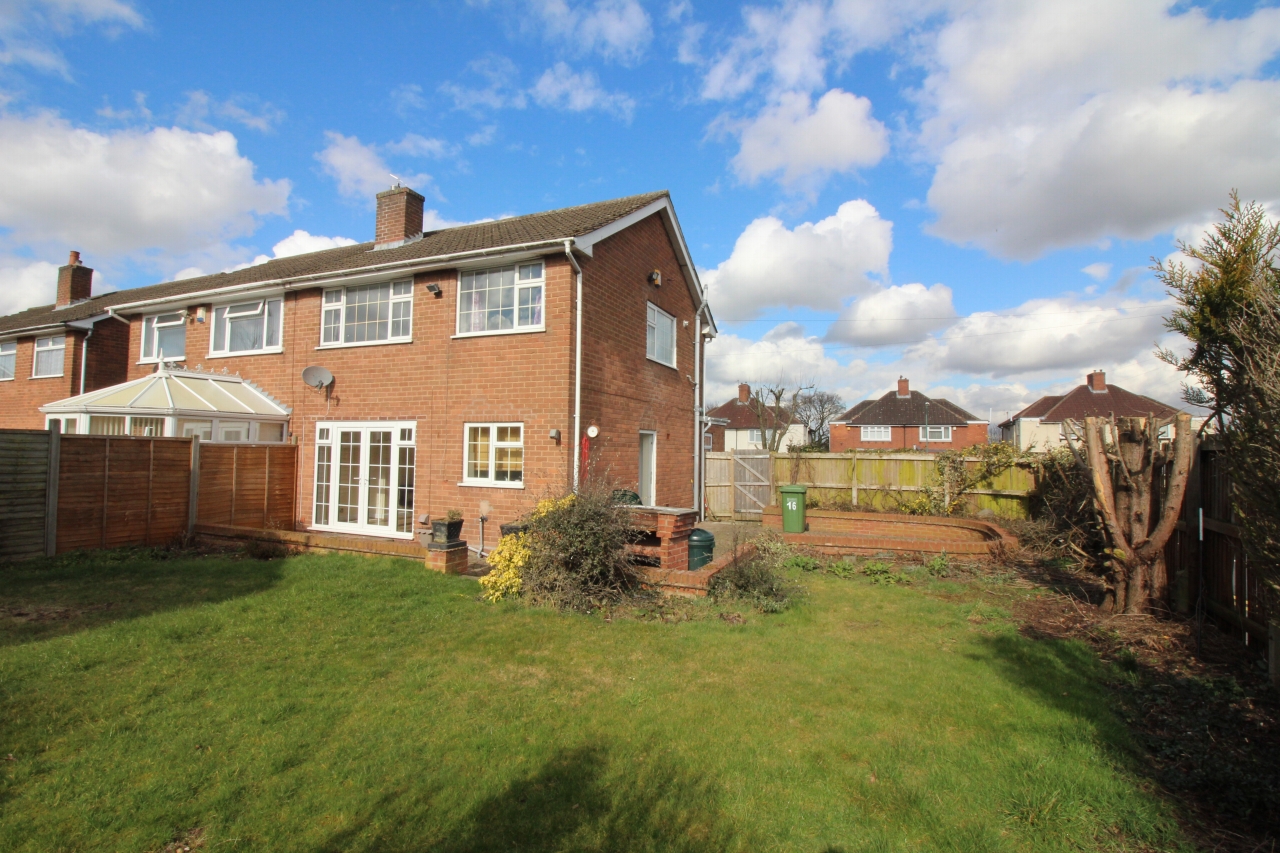 3 bedroom semi detached house SSTC in Solihull - photograph 2.