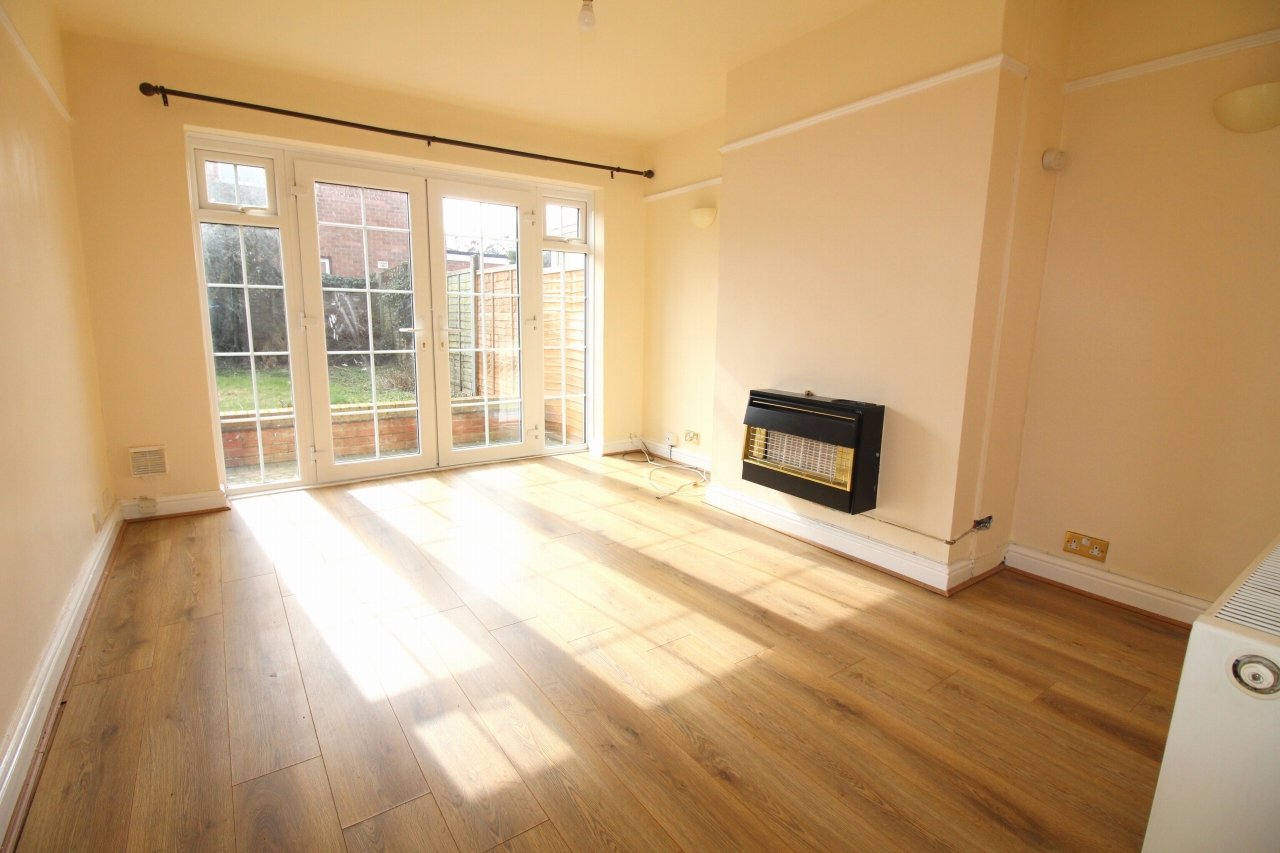 3 bedroom semi detached house SSTC in Solihull - photograph 9.