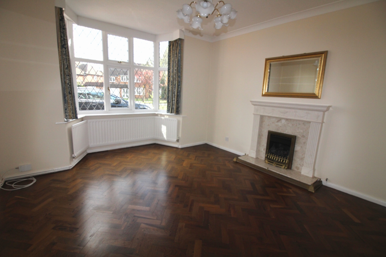 4 bedroom detached house SSTC in Solihull - photograph 4.