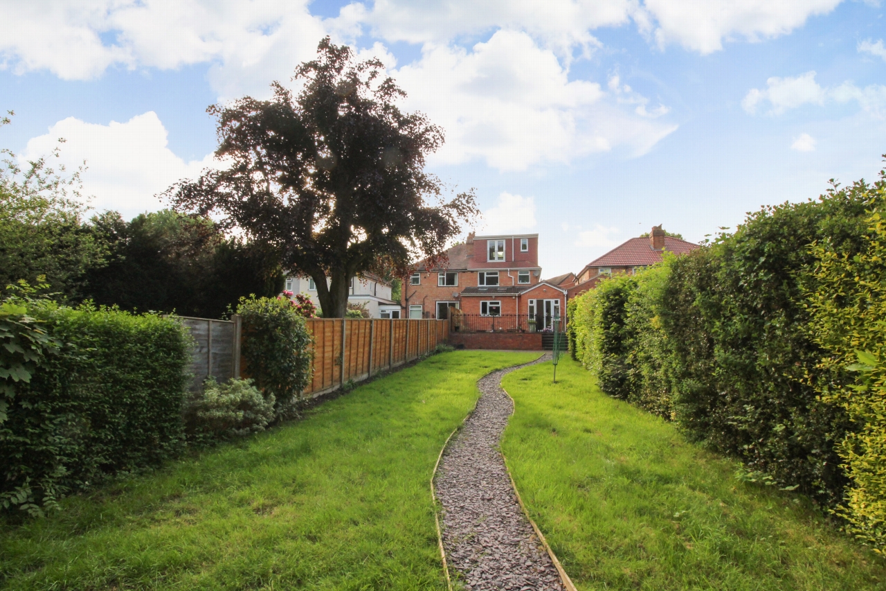 4 bedroom semi detached house SSTC in Solihull - photograph 14.