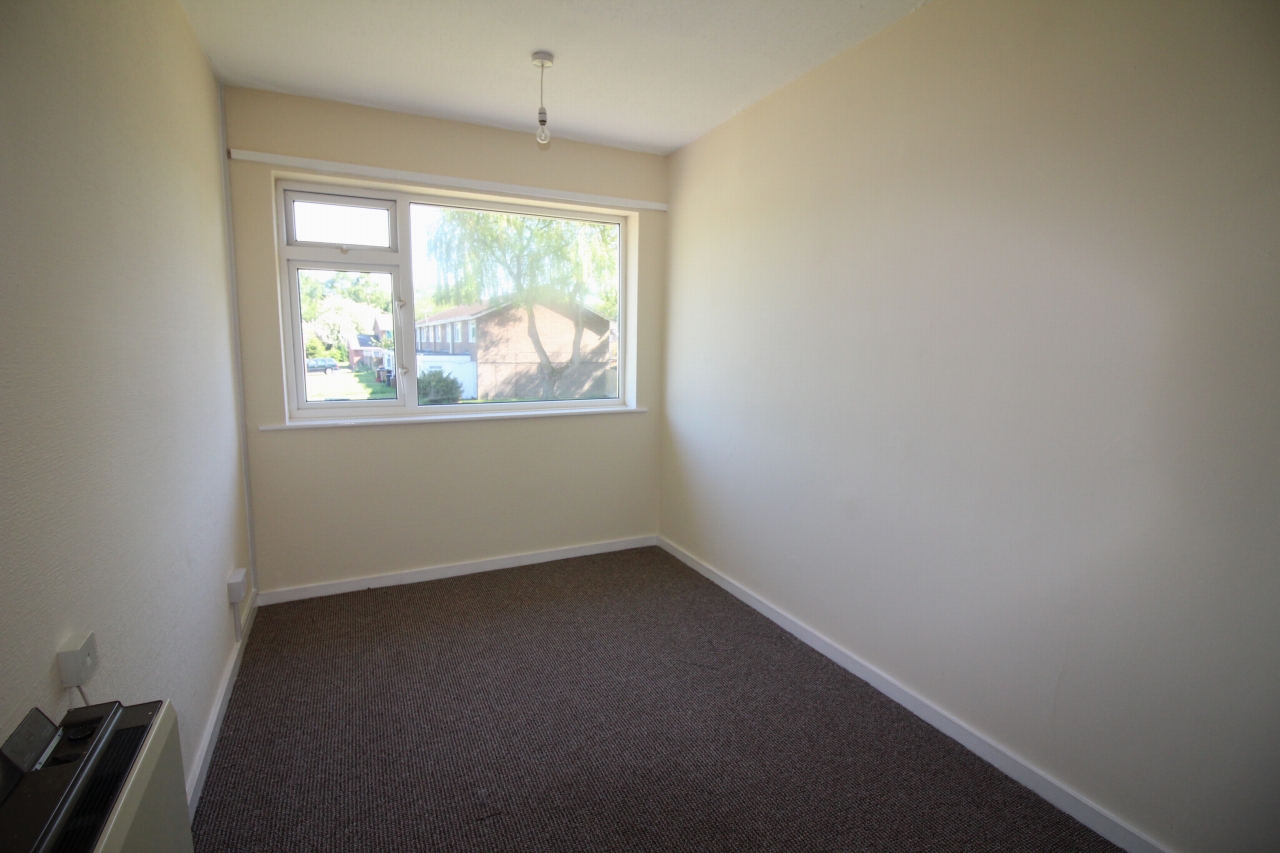 2 bedroom first floor apartment Application Made in Solihull - photograph 4.