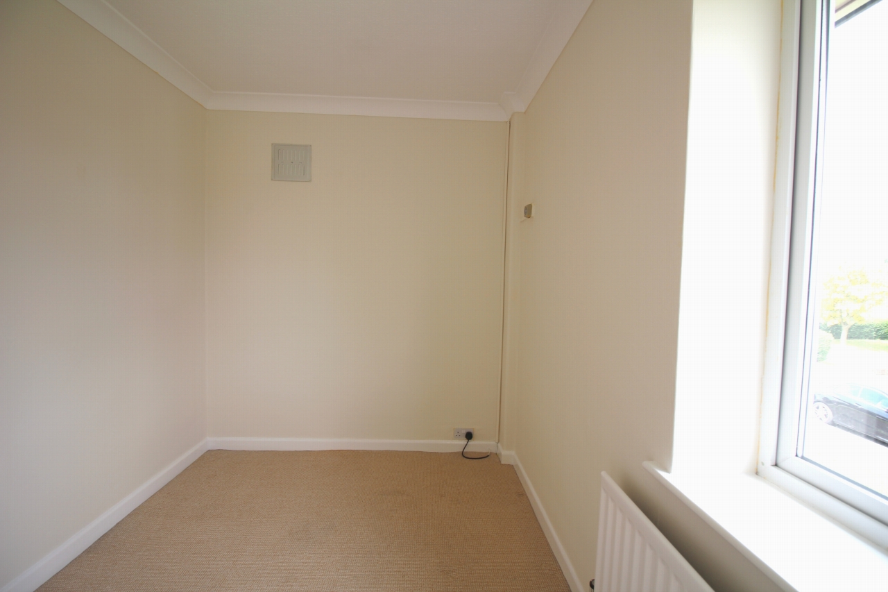 2 bedroom first floor apartment Application Made in Solihull - photograph 6.