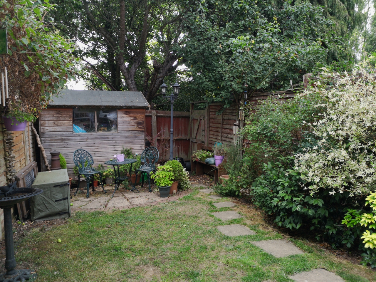 2 bedroom mid terraced house SSTC in Birmingham - photograph 13.