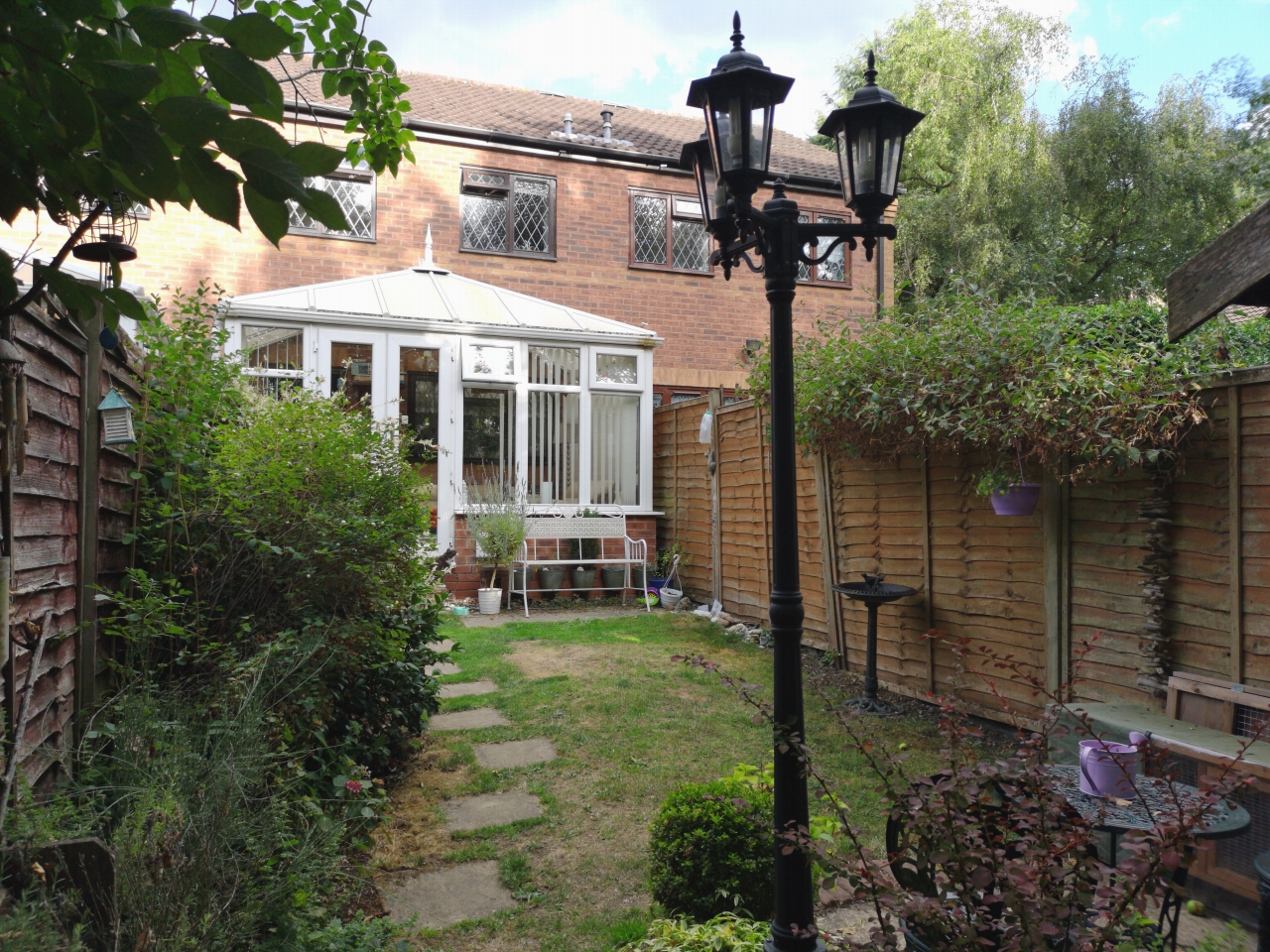 2 bedroom mid terraced house SSTC in Birmingham - photograph 10.