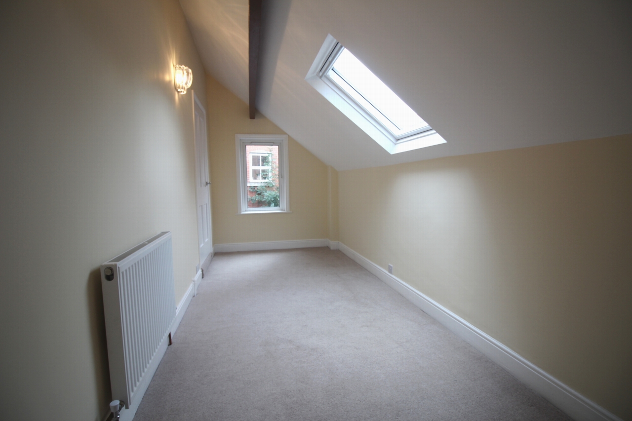 2 bedroom mid terraced house Application Made in Solihull - photograph 8.