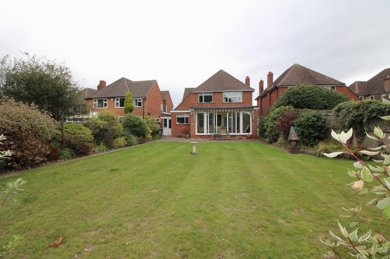 4 bedroom detached house SSTC in Solihull - photograph 2.