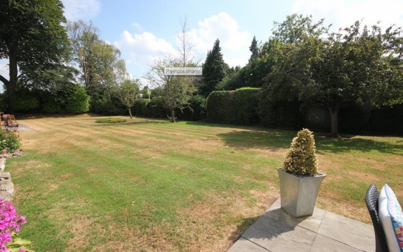 2 bedroom first floor apartment Application Made in Solihull - photograph 9.