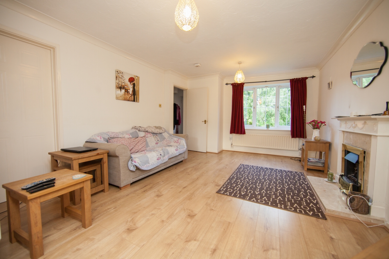 3 bedroom detached house SSTC in Birmingham - photograph 2.