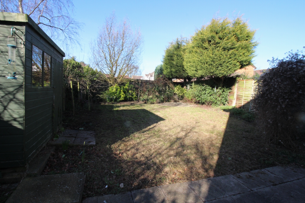 3 bedroom detached house SSTC in Birmingham - photograph 10.