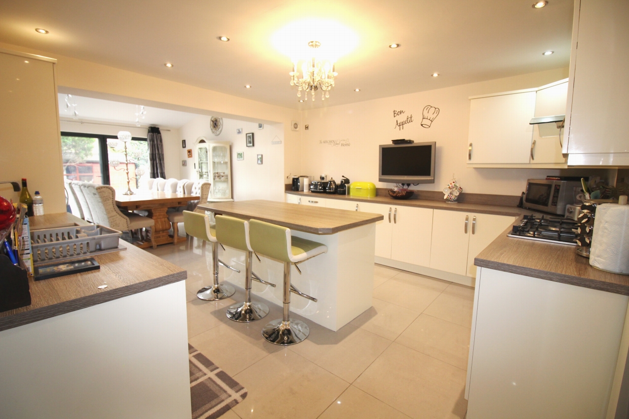 4 bedroom detached house SSTC in Solihull - photograph 2.