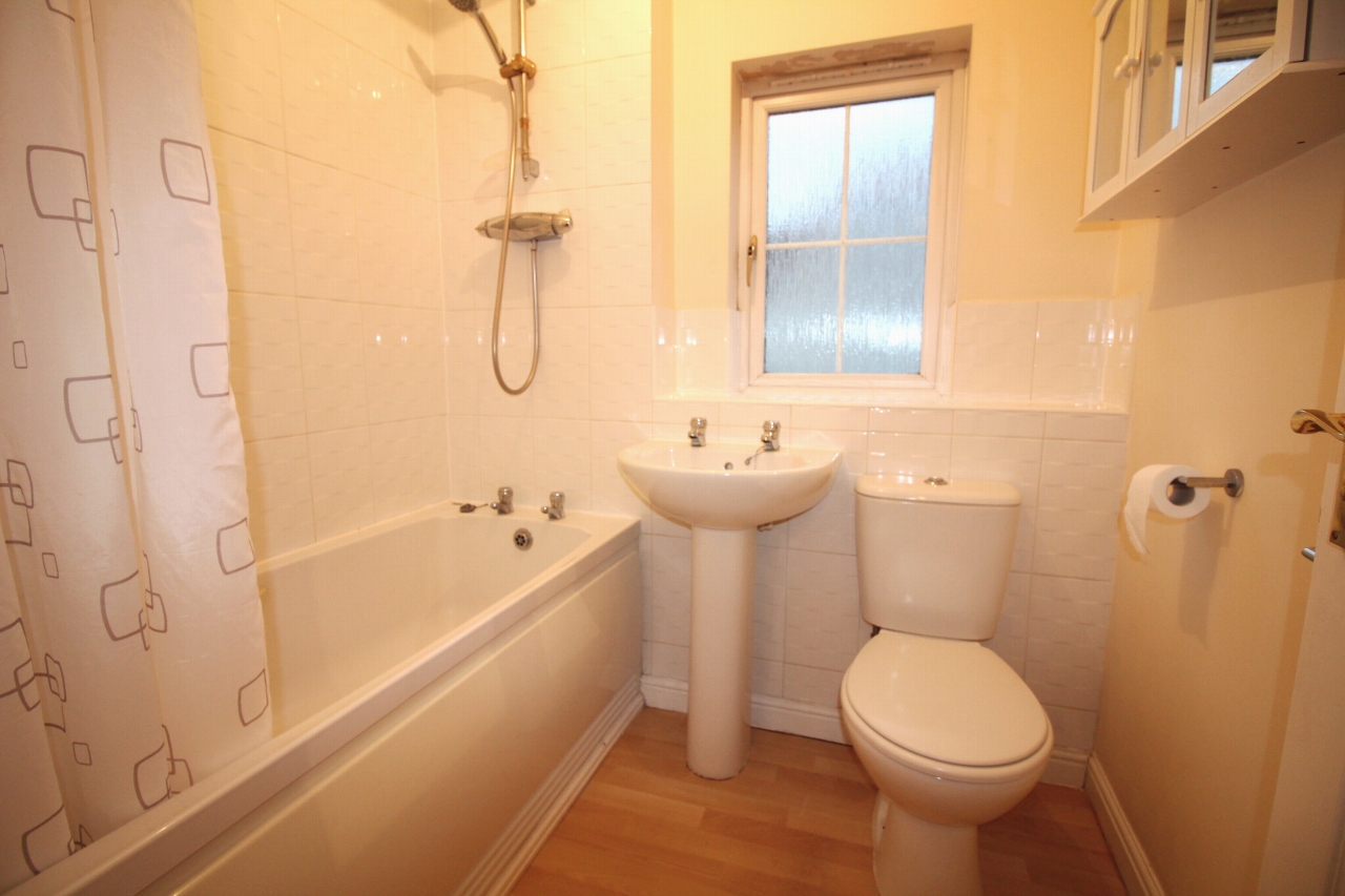 2 bedroom semi detached house Application Made in Solihull - photograph 6.