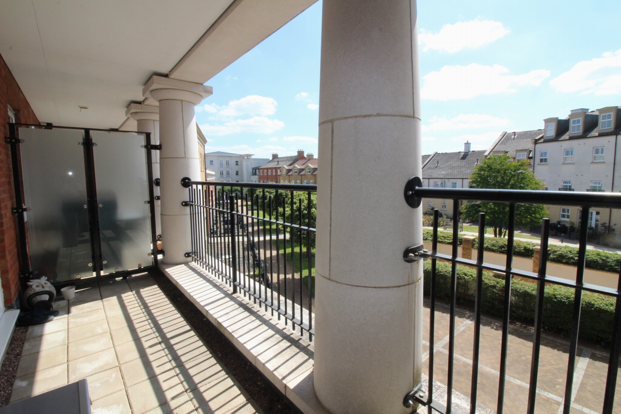 2 bedroom first floor apartment SSTC in Solihull - photograph 7.