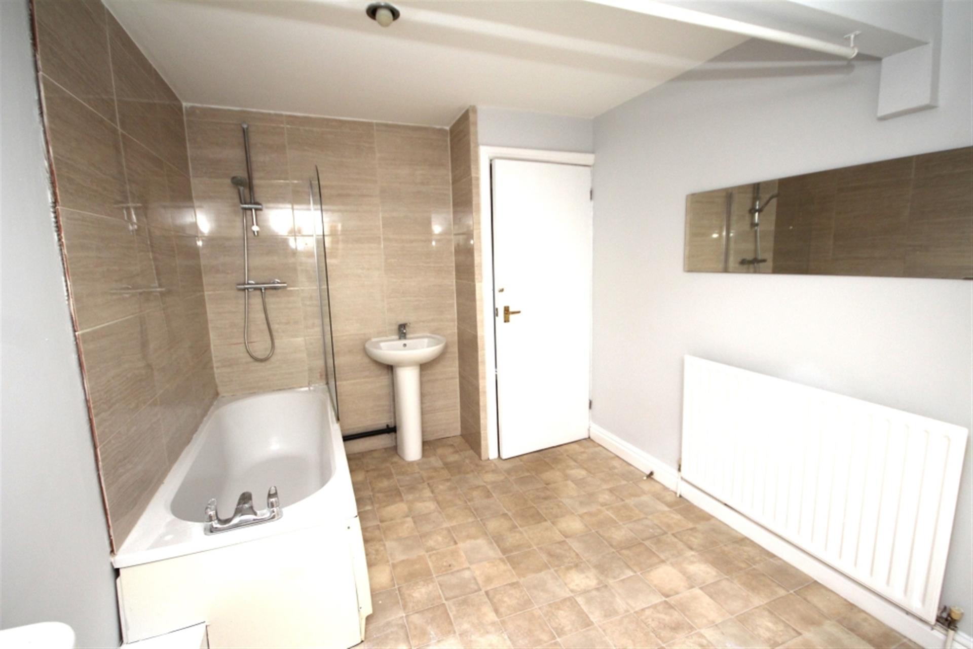 2 bedroom apartment flat / apartment To Let in 243 Blackburn Road, Egerton, Bolton - Photo.