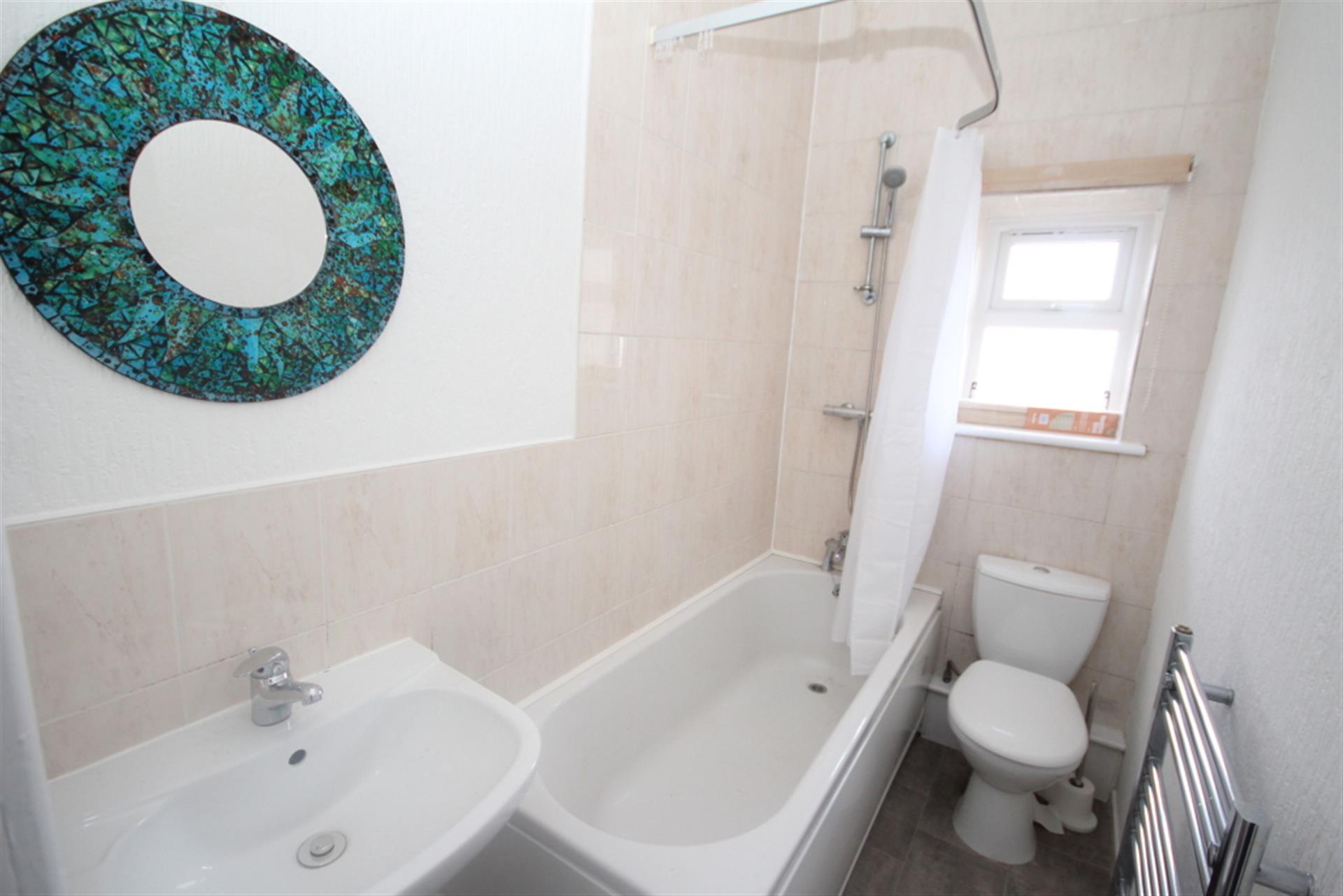 2 bedroom cottage house To Let in Bromley Cross, Bolton - Bathroom.