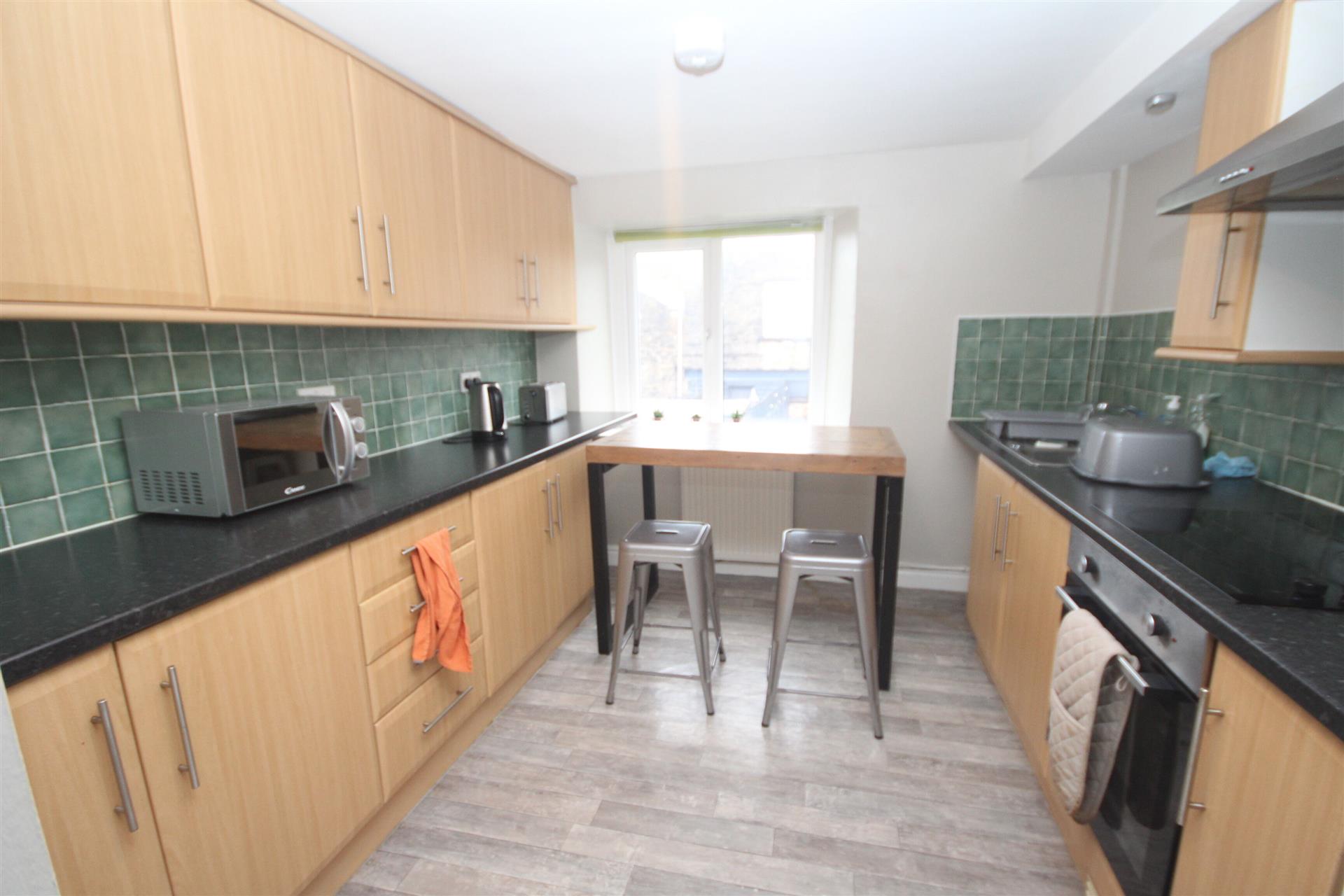 2 bedroom apartment flat / apartment Let Agreed in 243 Blackburn Road, Egerton, Bolton - Kitchen.