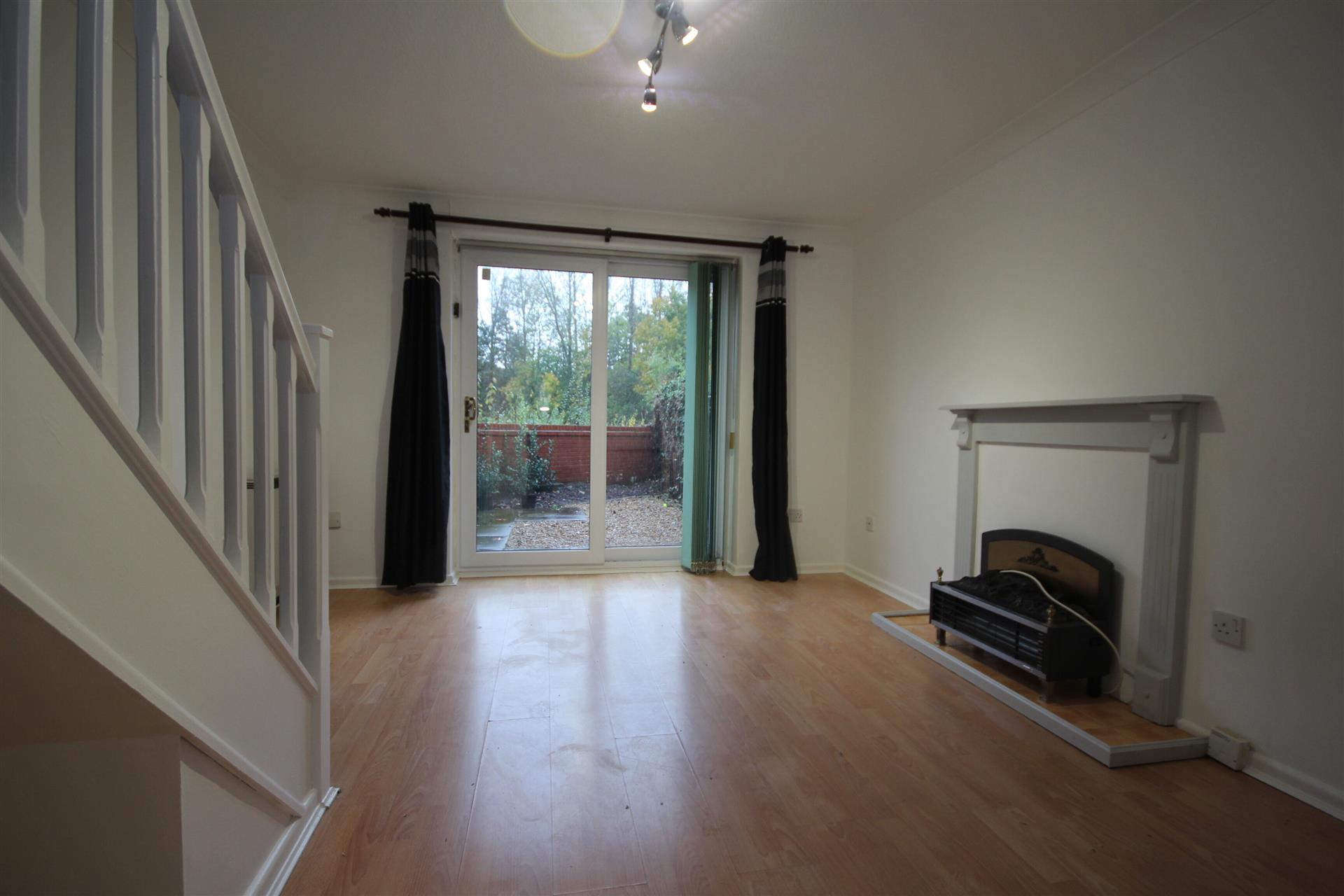 1 bedroom terraced house Let Agreed in Heaton, Bolton - Lounge