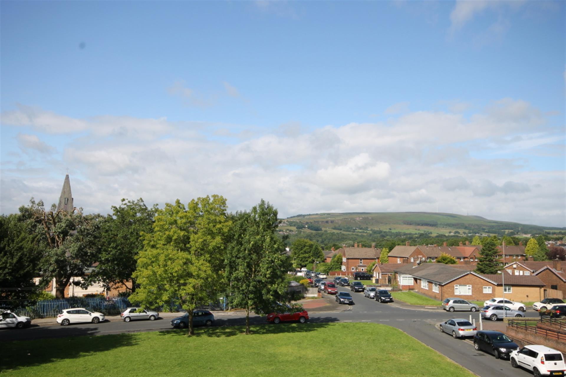 2 bedroom apartment flat / apartment To Let in Toppings Green, Bromley Cross, Bolton - Views.