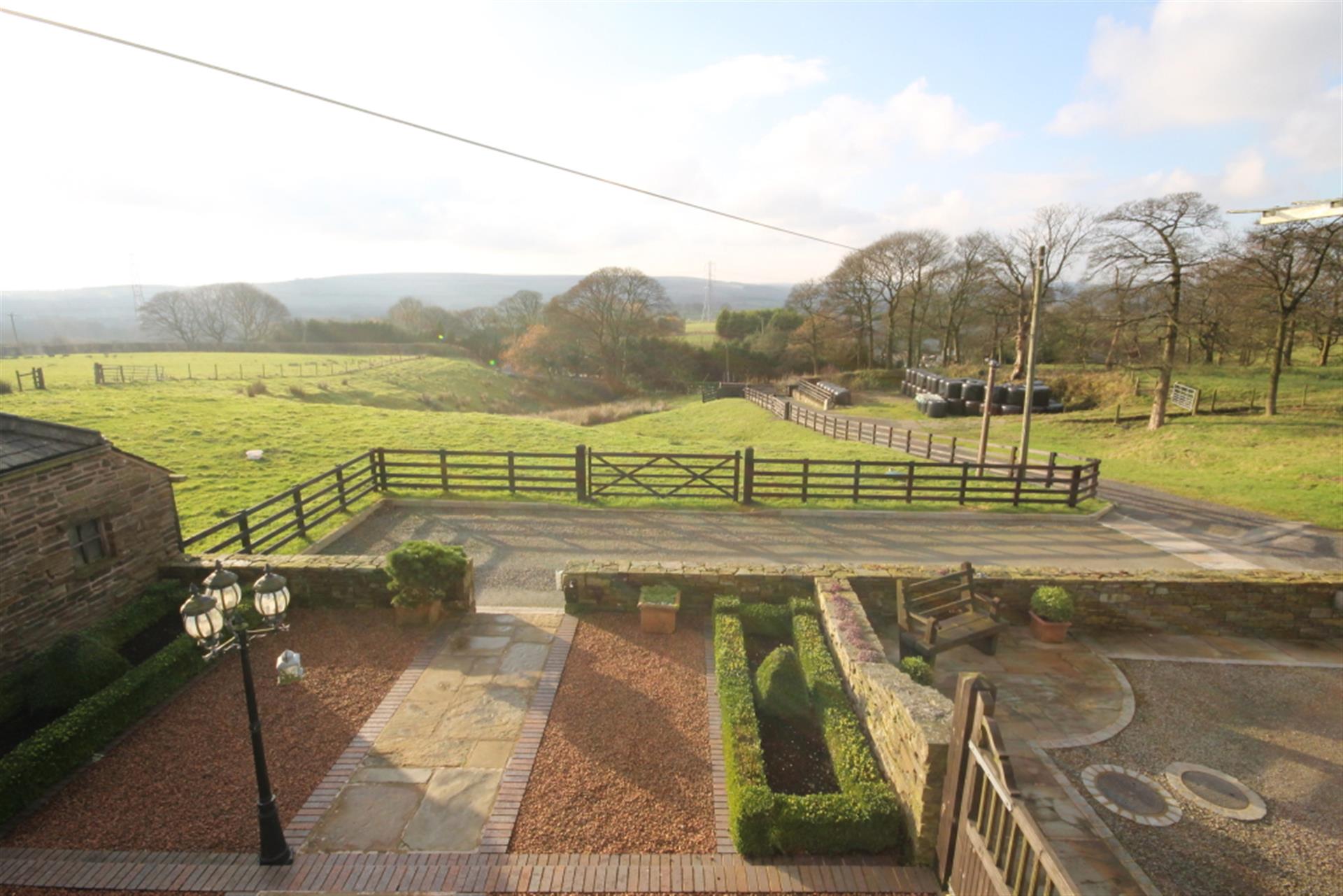 3 bedroom semi-detached house To Let in Edgworth, Bolton, Lancs - Photo.