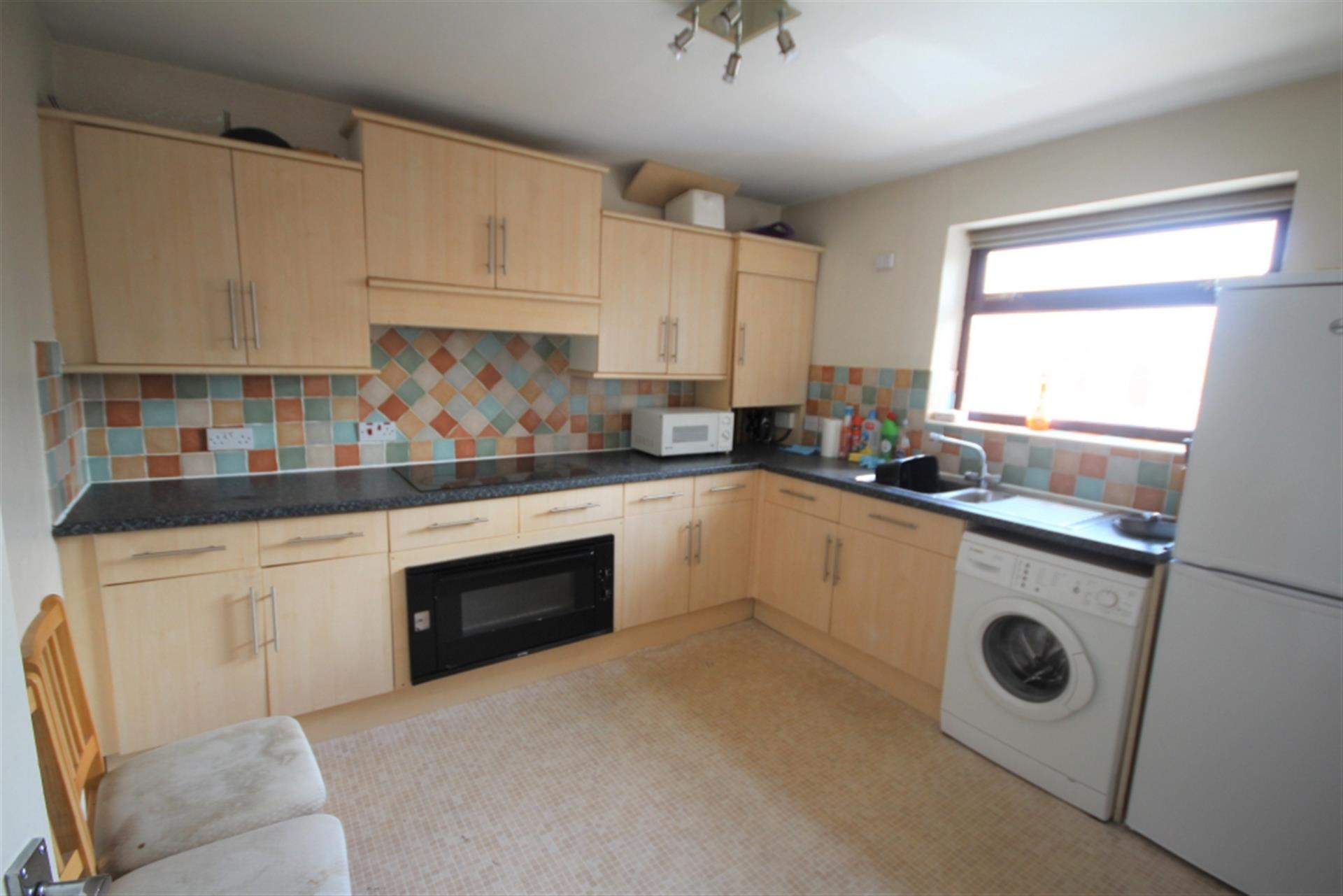 1 bedroom house share house / flat share To Let in Smithills, Bolton, Lancs - Communal Kitchen