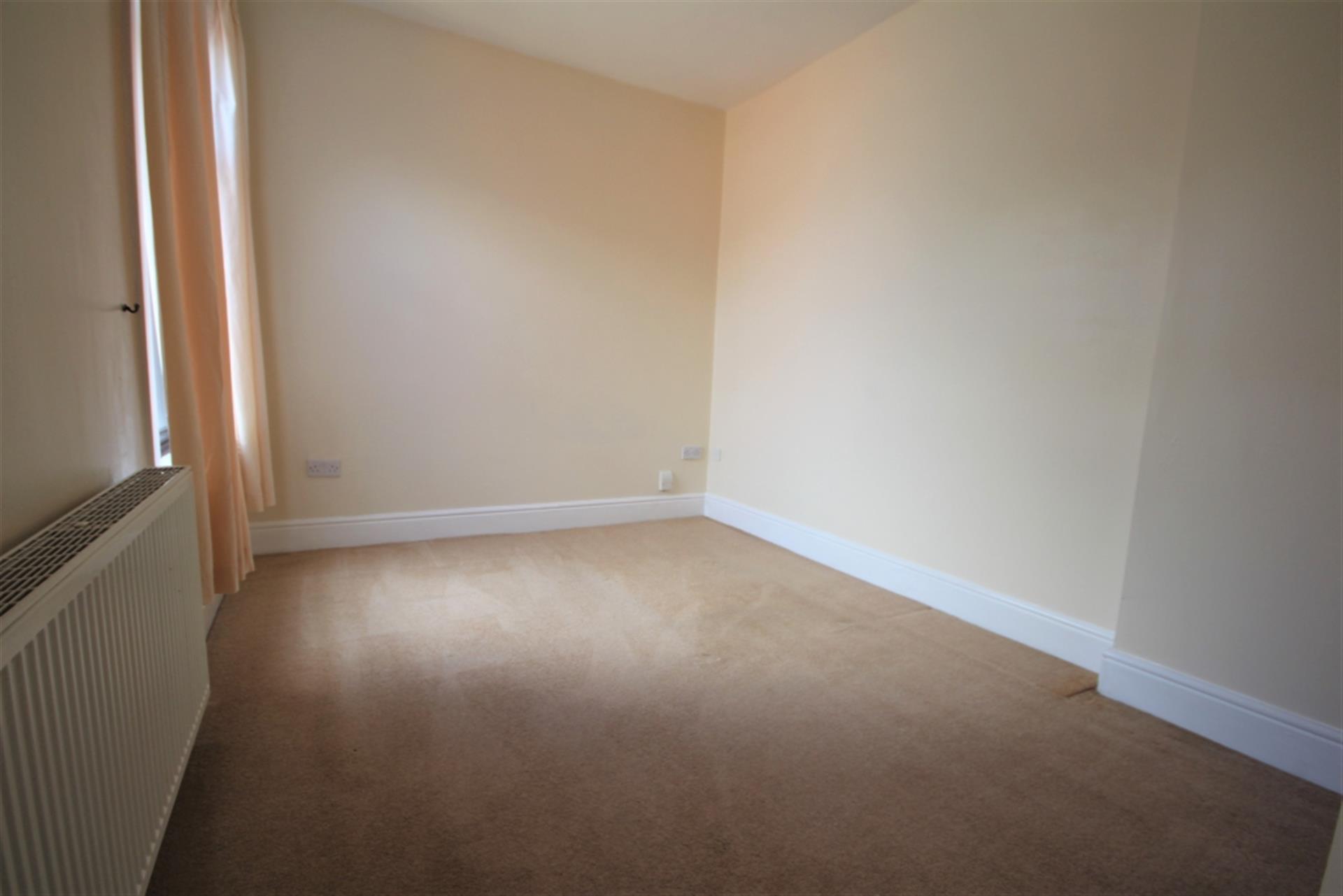 1 bedroom house share house / flat share To Let in Smithills, Bolton, Lancs - Bedroom