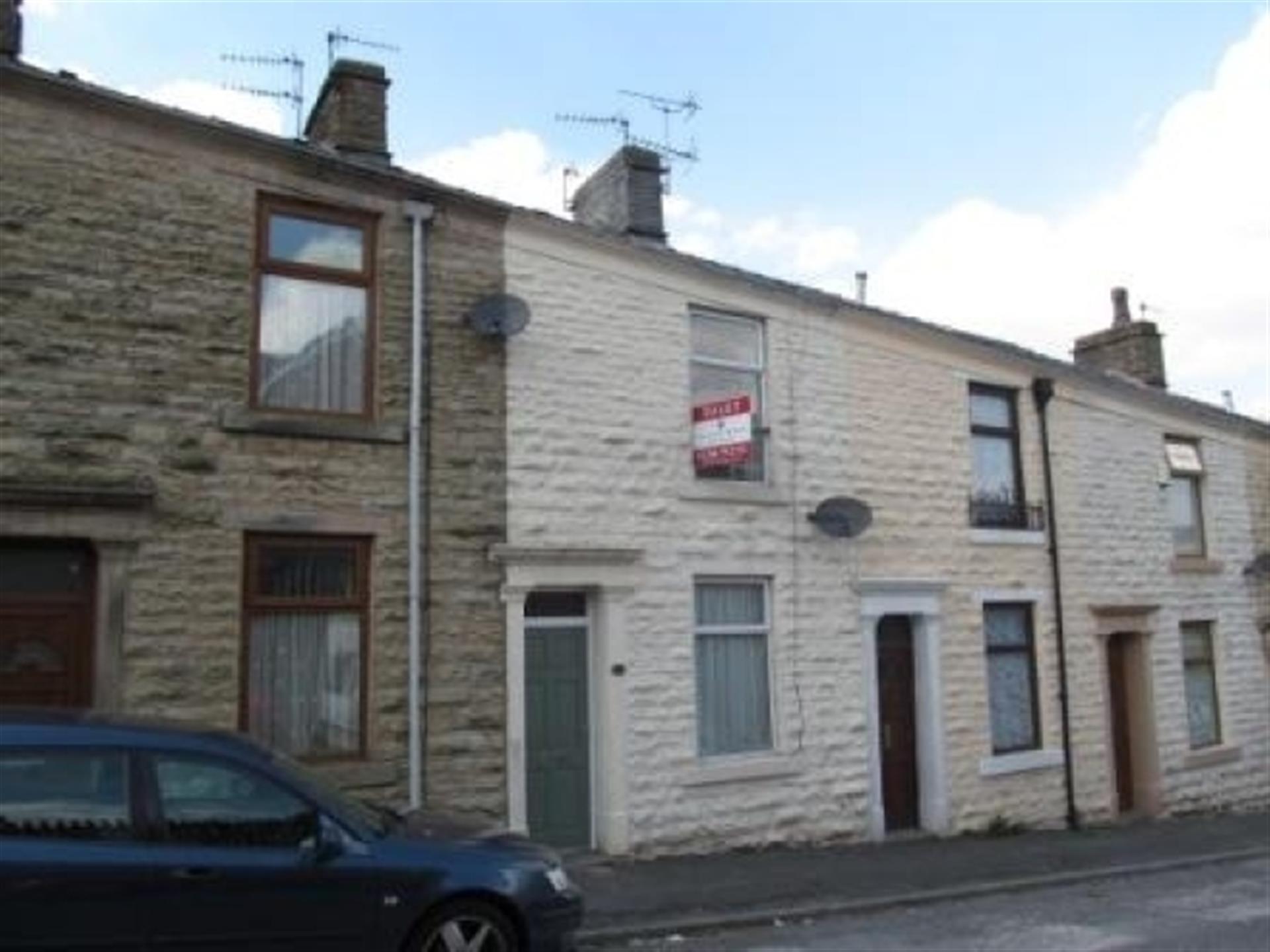 2 bedroom cottage house To Let in Cranberry, Darwen, Lancs - Main.