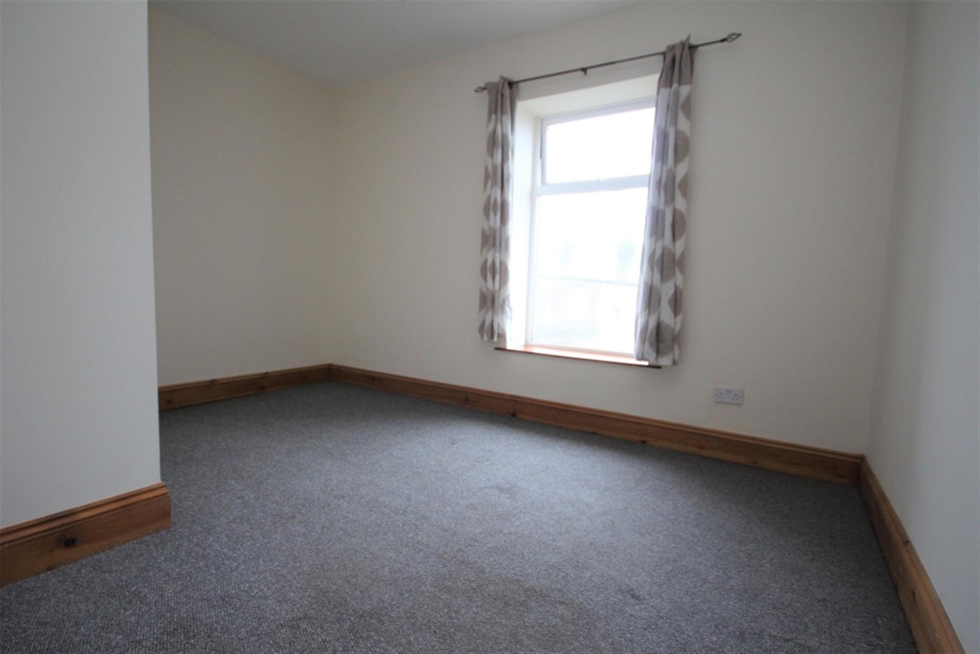2 bedroom cottage house To Let in Cranberry, Darwen, Lancs - Bedroom 2.