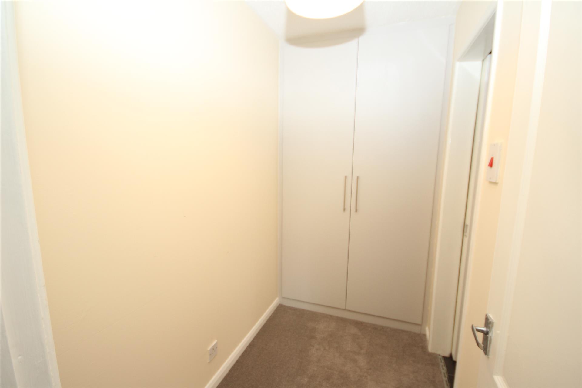 1 bedroom apartment flat / apartment Let Agreed in Bromley Cross, Bolton, Lancs - Dressing Room.