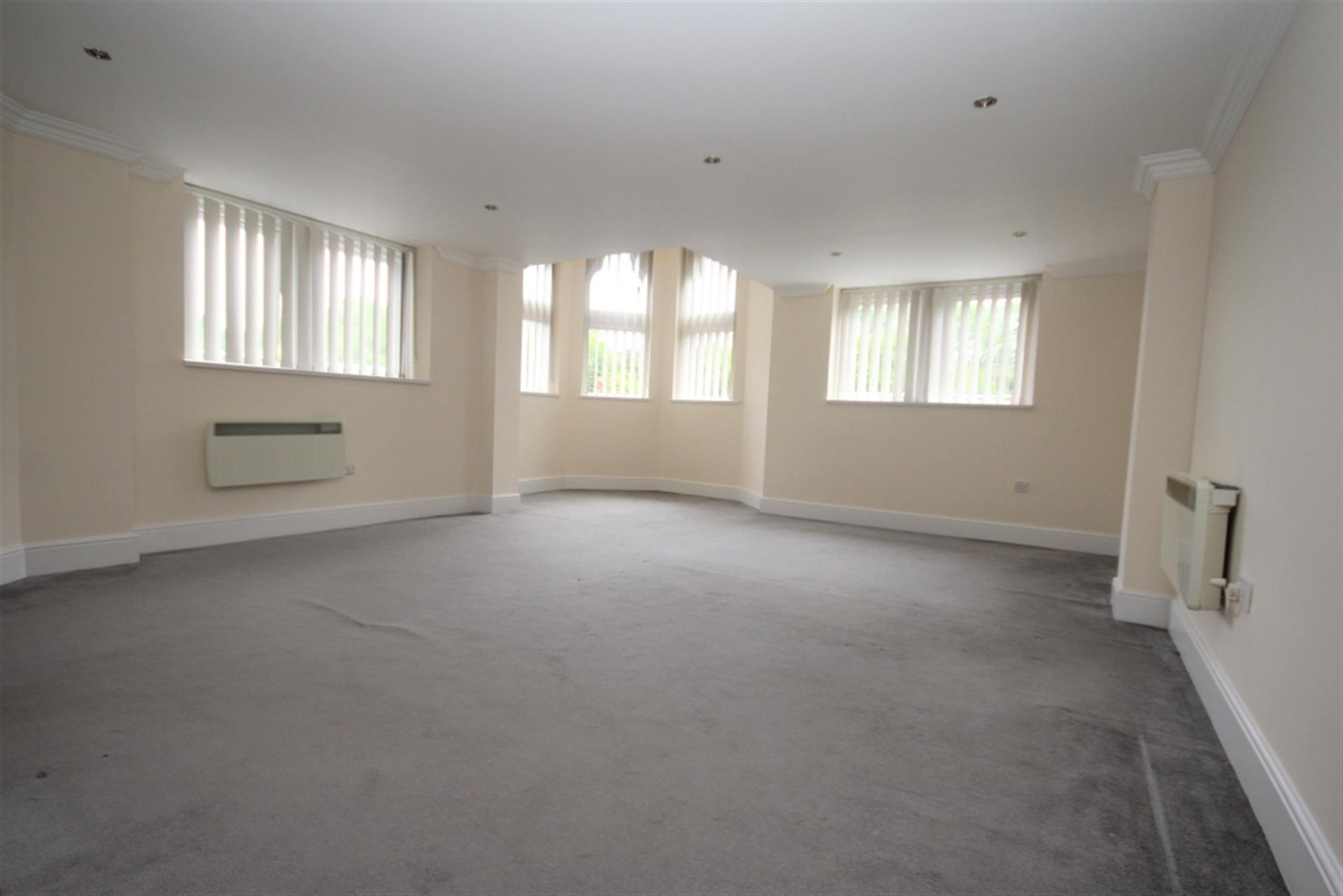 2 bedroom apartment flat / apartment To Let in Knott St, Darwen, Lancs - Property photograph