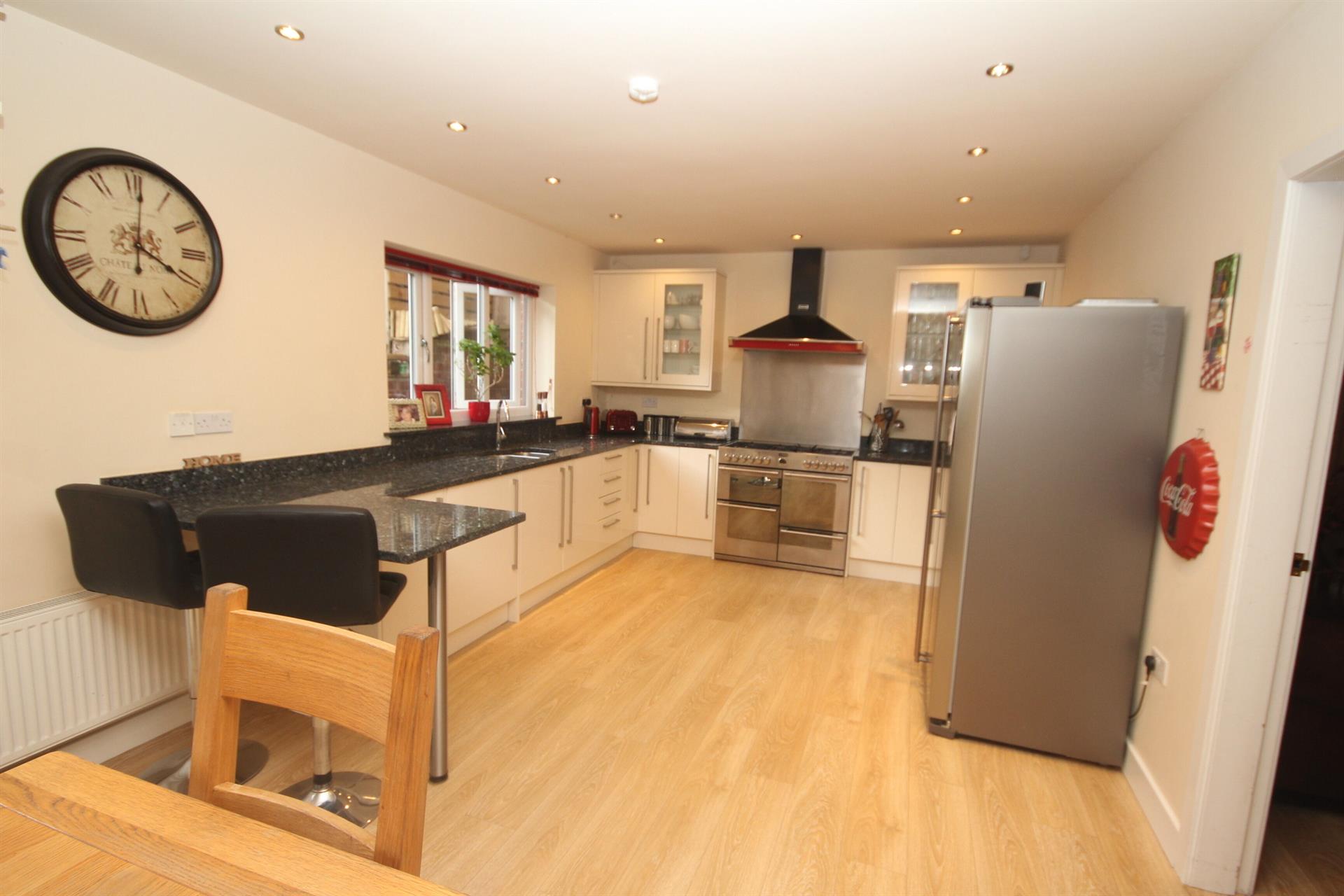 4 bedroom detached house Let Agreed in Bromley Cross, Bolton, Lancs - Photo.