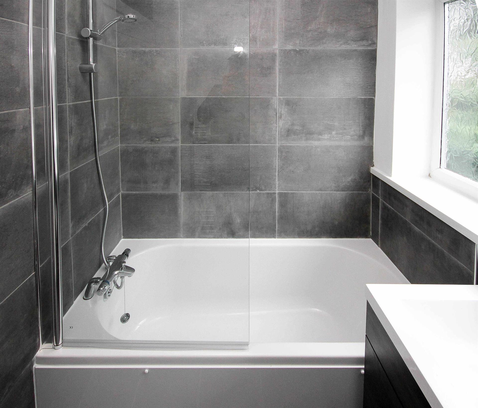 3 bedroom town house house To Let in Bromley Cross, Bolton, Lancs, . - Bathroom.