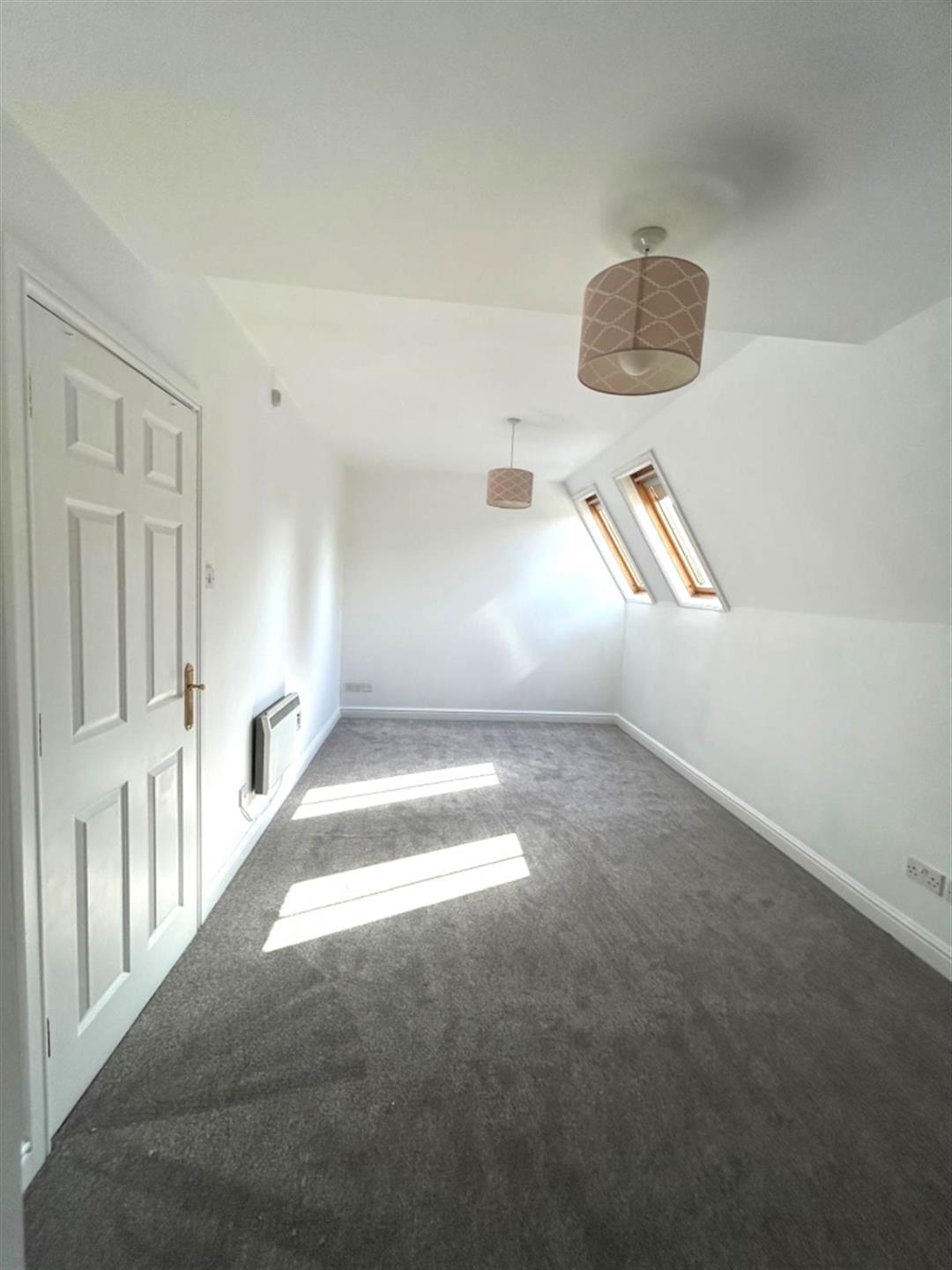 2 bedroom apartment flat / apartment To Let in School St, Bromley Cross, Bolton, Lancs - Photo.